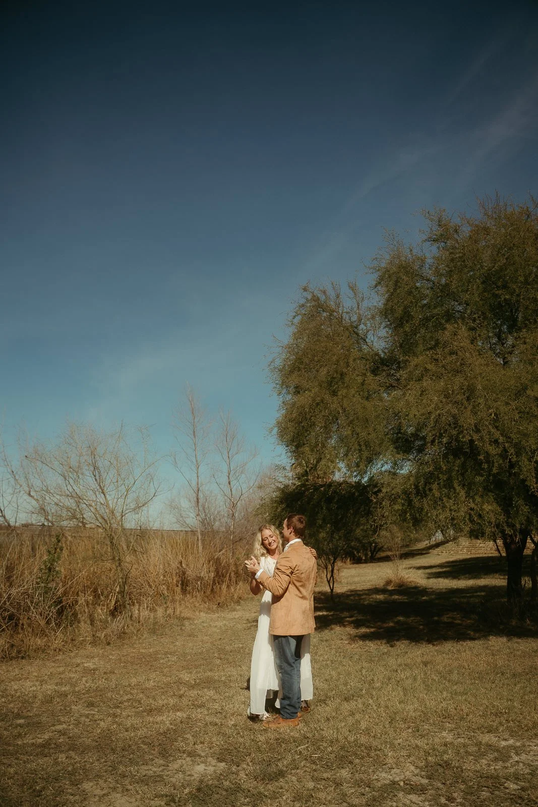 lake-casa-blanca-paddleboard-elopement-263.jpg