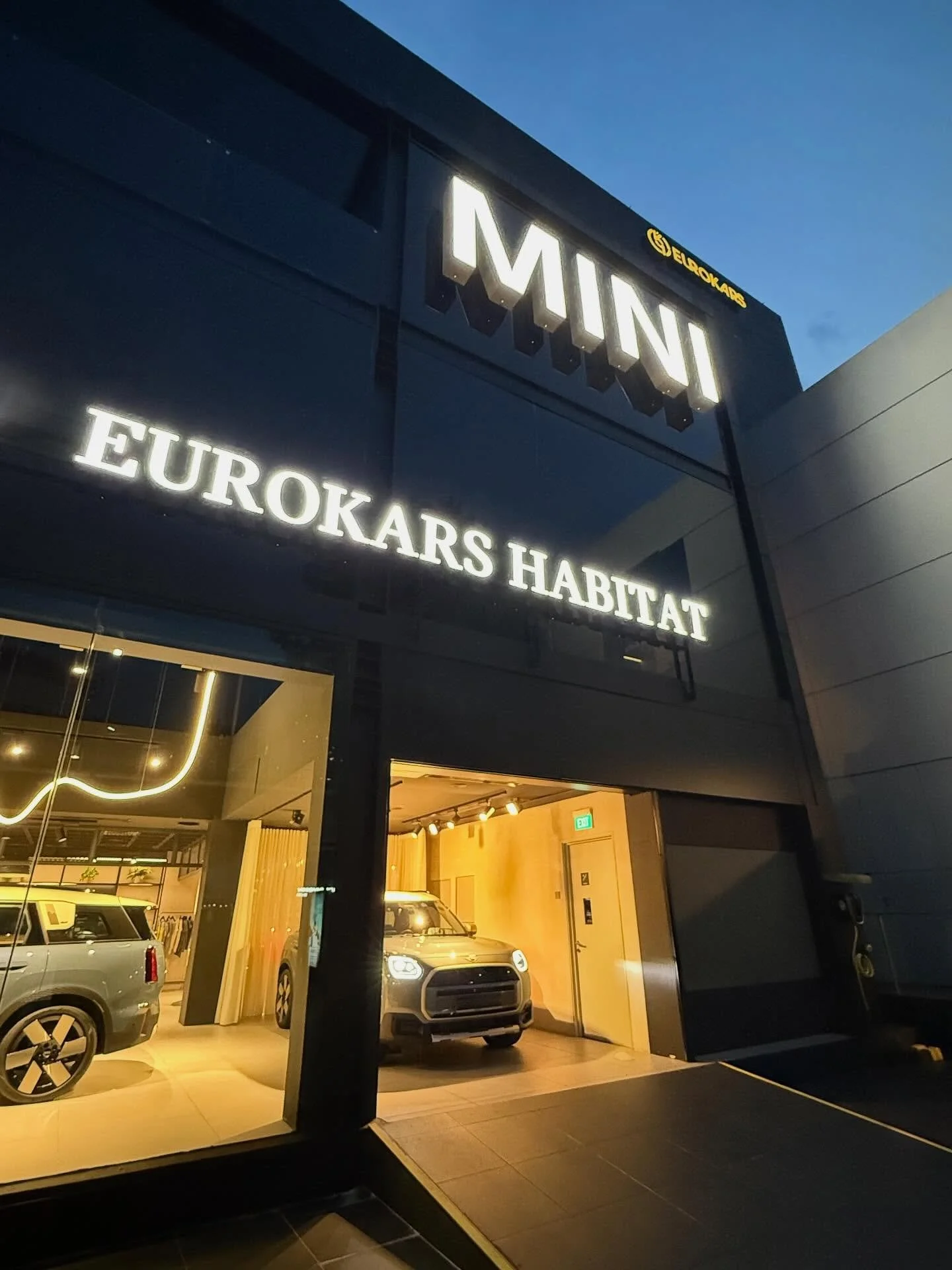 (Brand New) Smokey Green is the new sleek! 😍😍
Big congratulations again on your MINI Countryman S All4! It's going to be an epic adventure in this amazing car! 😎😎

DM us for new car deals.