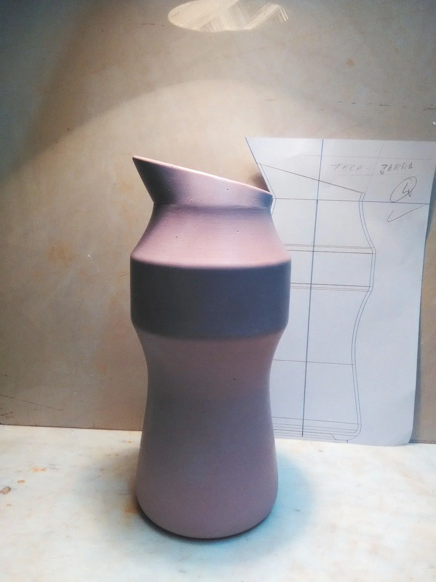 Model amb el disseny de fons