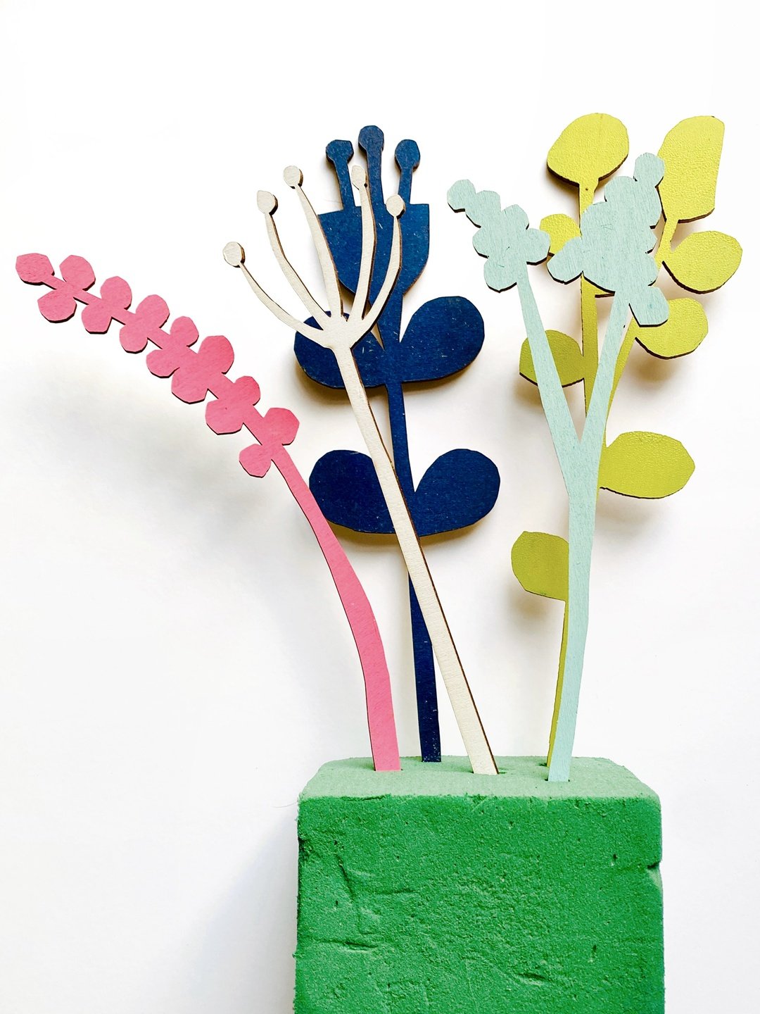 Posey: Set of 5 Wooden Flowers