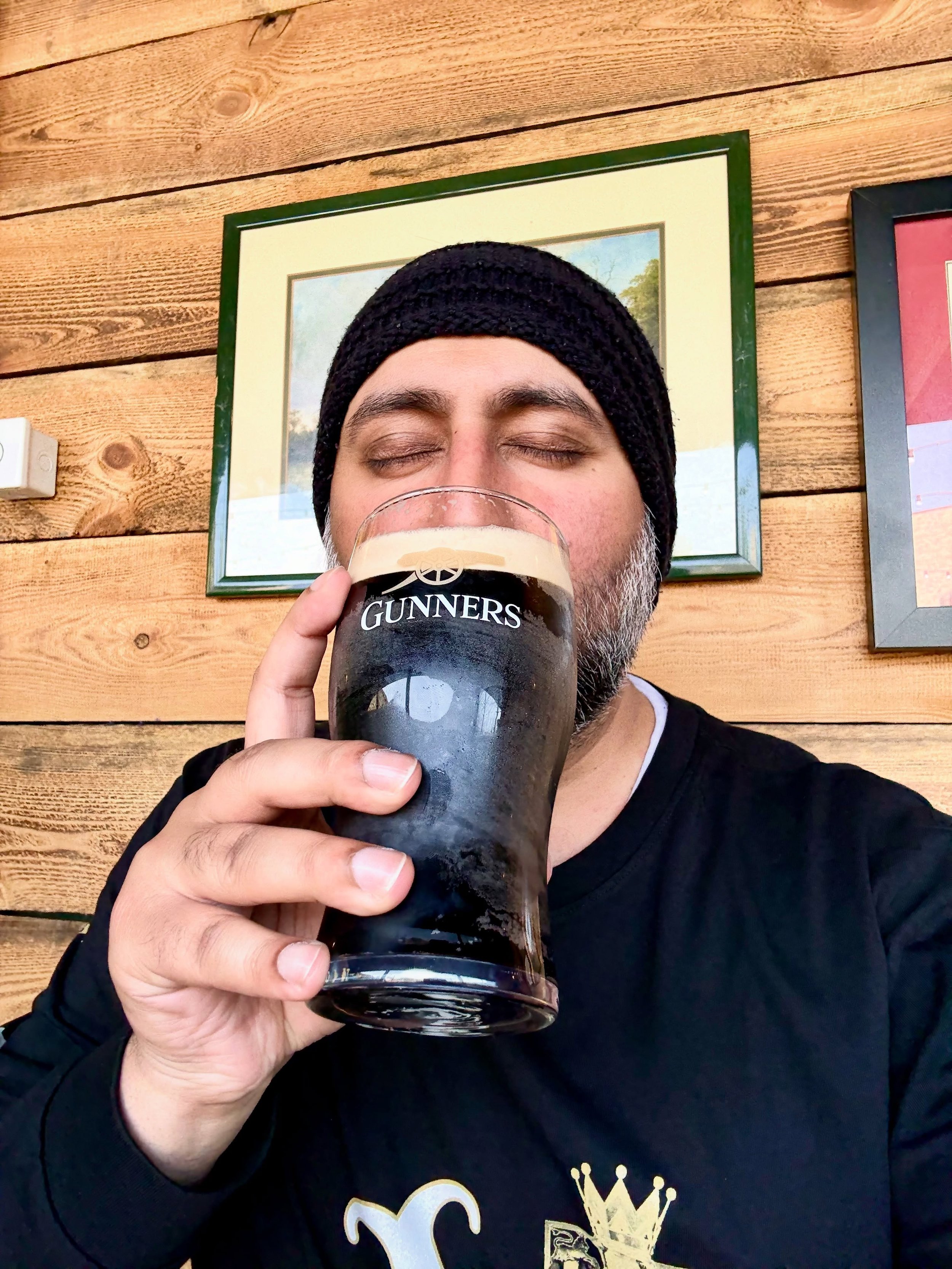 Champions day with @guinnessgb 🏆
.
.
#arsenal #guinness #gunners #lowernorthbank