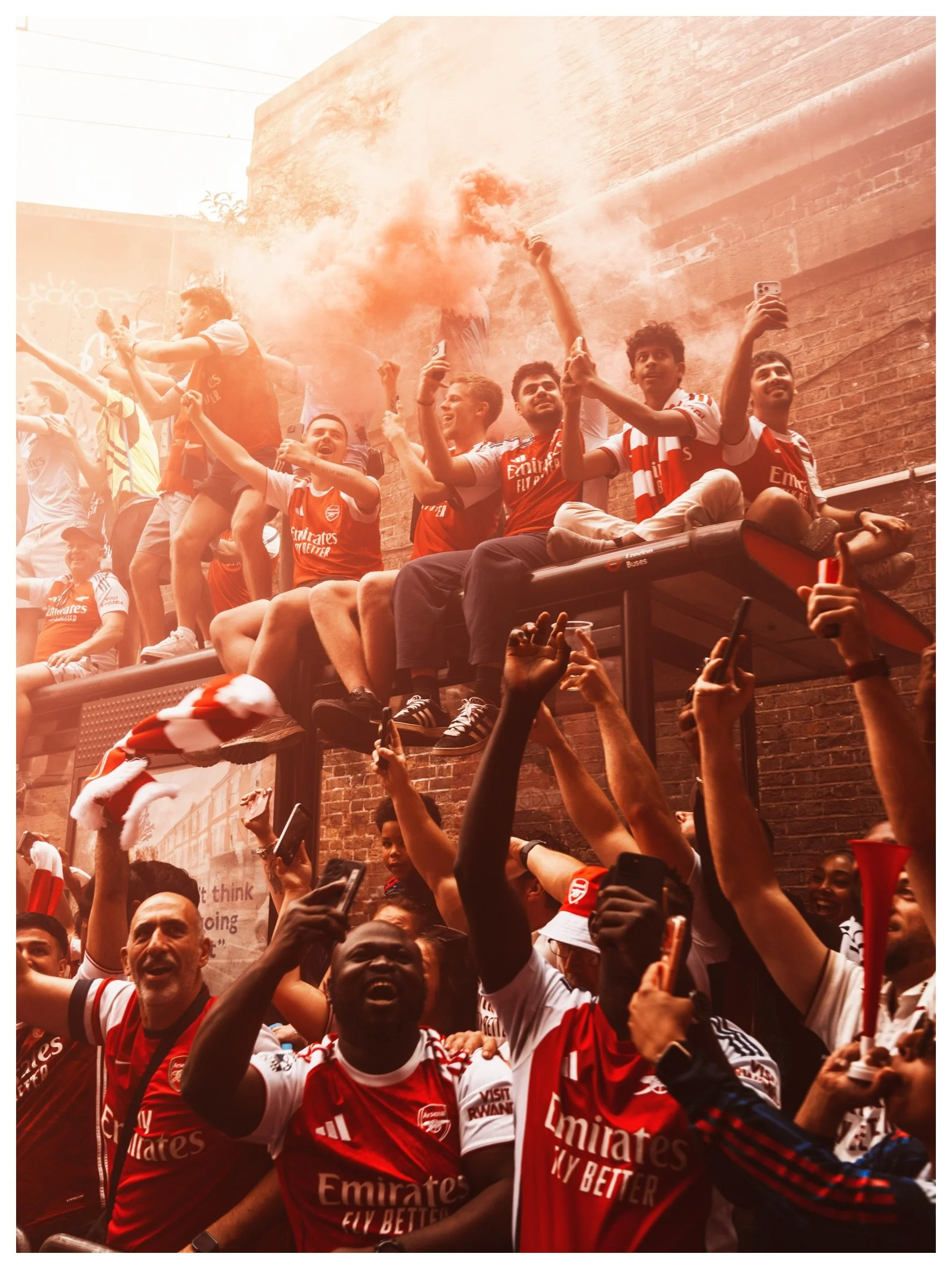First post of selects from the parade. No filter, just showing the day as I saw it from the ground
.
.
Images shot for @arsenal
.
.
#arsenal #arsenalparade #lowernorthbank