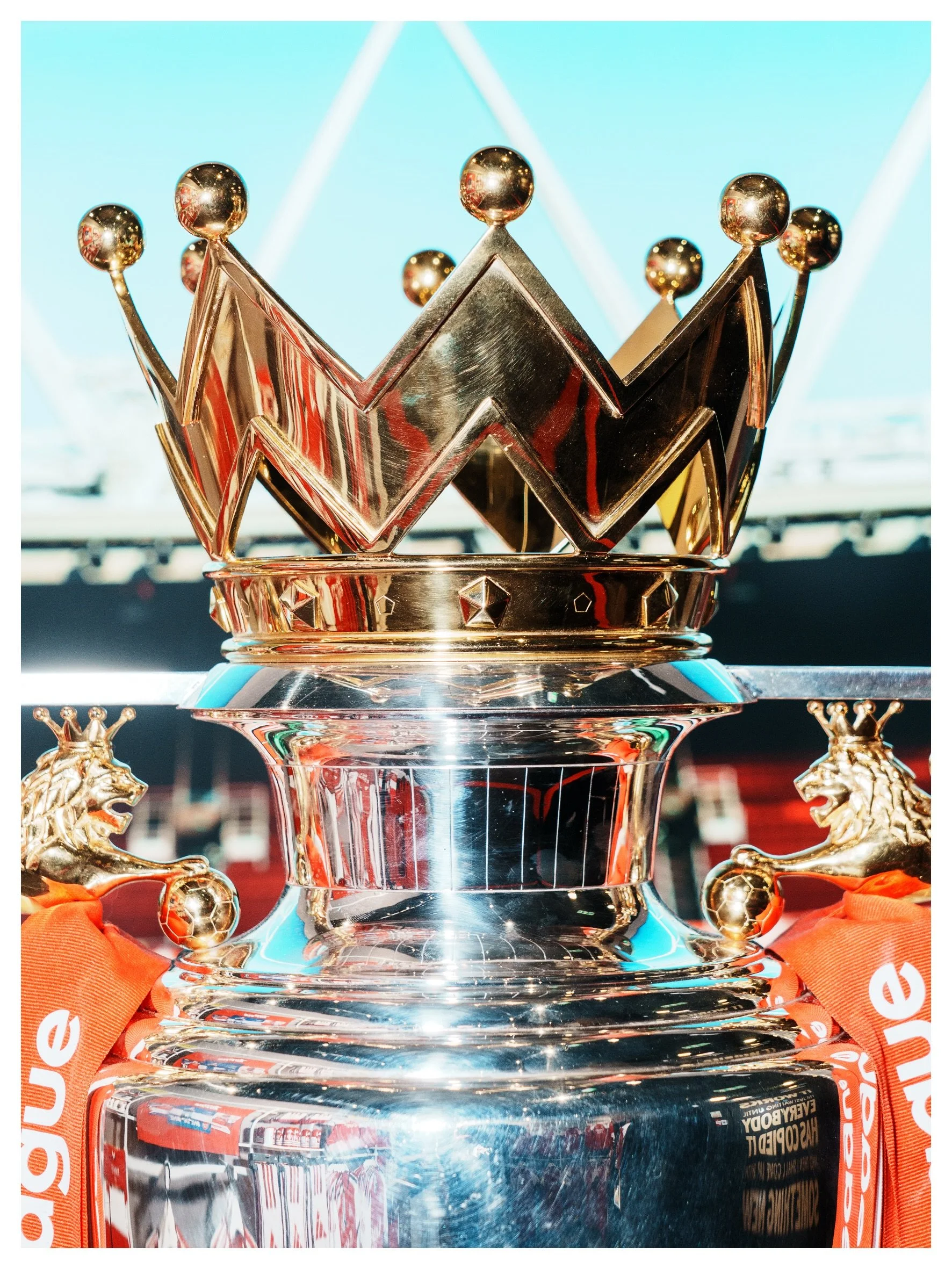 Topps chrome Arsenal 25/26 launch night ⚡️
.
.
Always great working these evenings and chatting with familiar faces while they&rsquo;re opening their packs of cards!

The buzz for this was great, as we had won the league 🤩🤩
.
.
Images shot for @ars