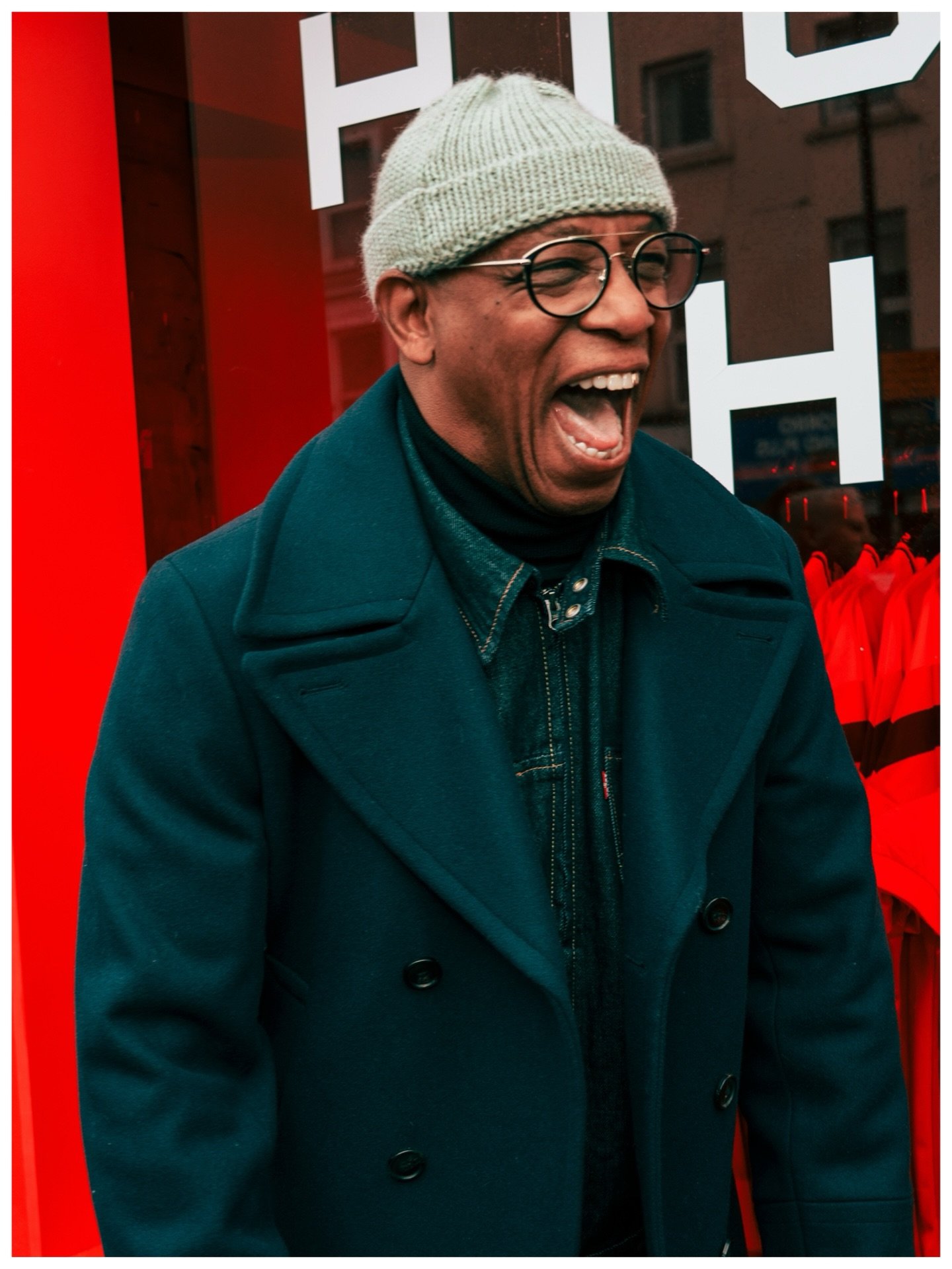 Always a good time shooting uncle Wrighty ⚡️
.
.
#arsenal #ianwright #lowernorthbank