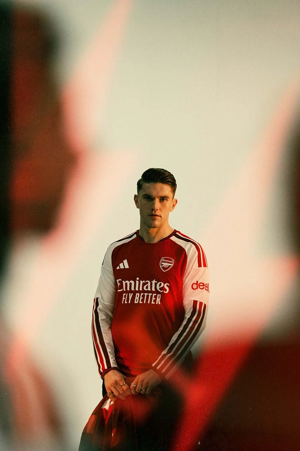 ARSENAL-26-27-HOME-KIT-LAUNCH-BTS-0373.jpg