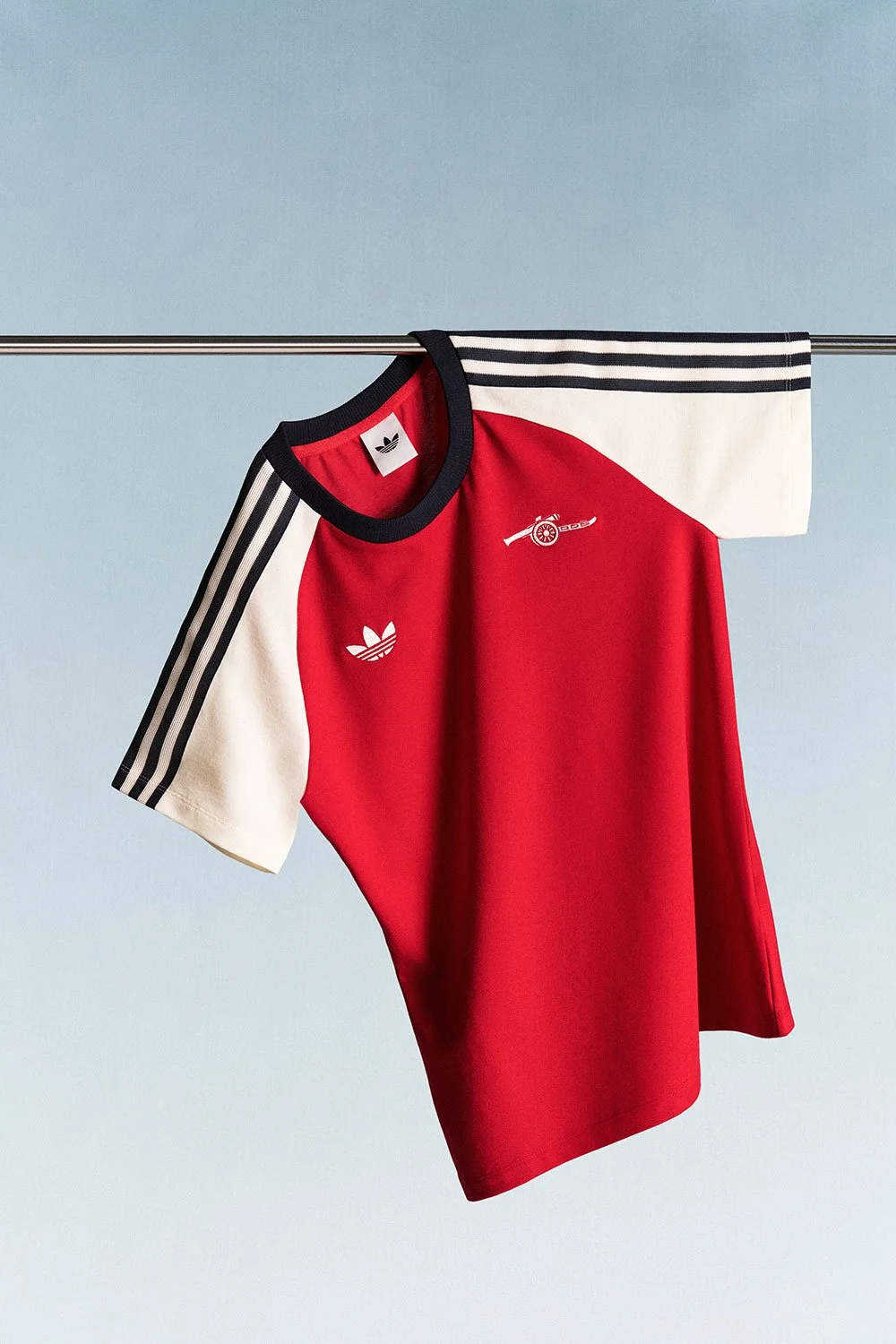 251208_LNB_ARSENALxADIDAS_Still_Life01_Tshirt_016.jpg