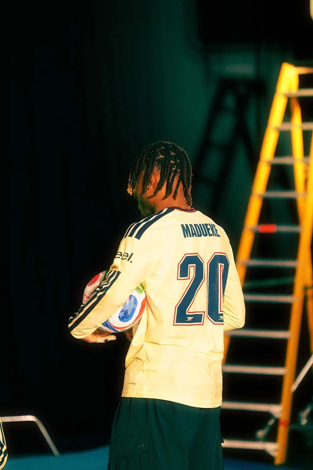 ARSENAL-26-27-AWAY-KIT-LAUNCH-BTS-4887.jpg
