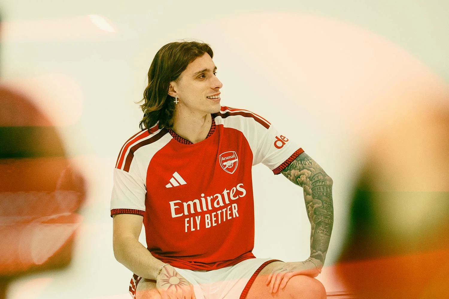 ARSENAL-26-27-HOME-KIT-LAUNCH-BTS-1700.jpg