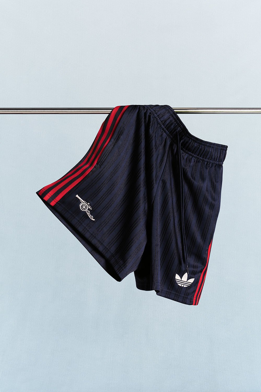 251208_LNB_ARSENALxADIDAS_Still_Life05_Shorts_020.jpg