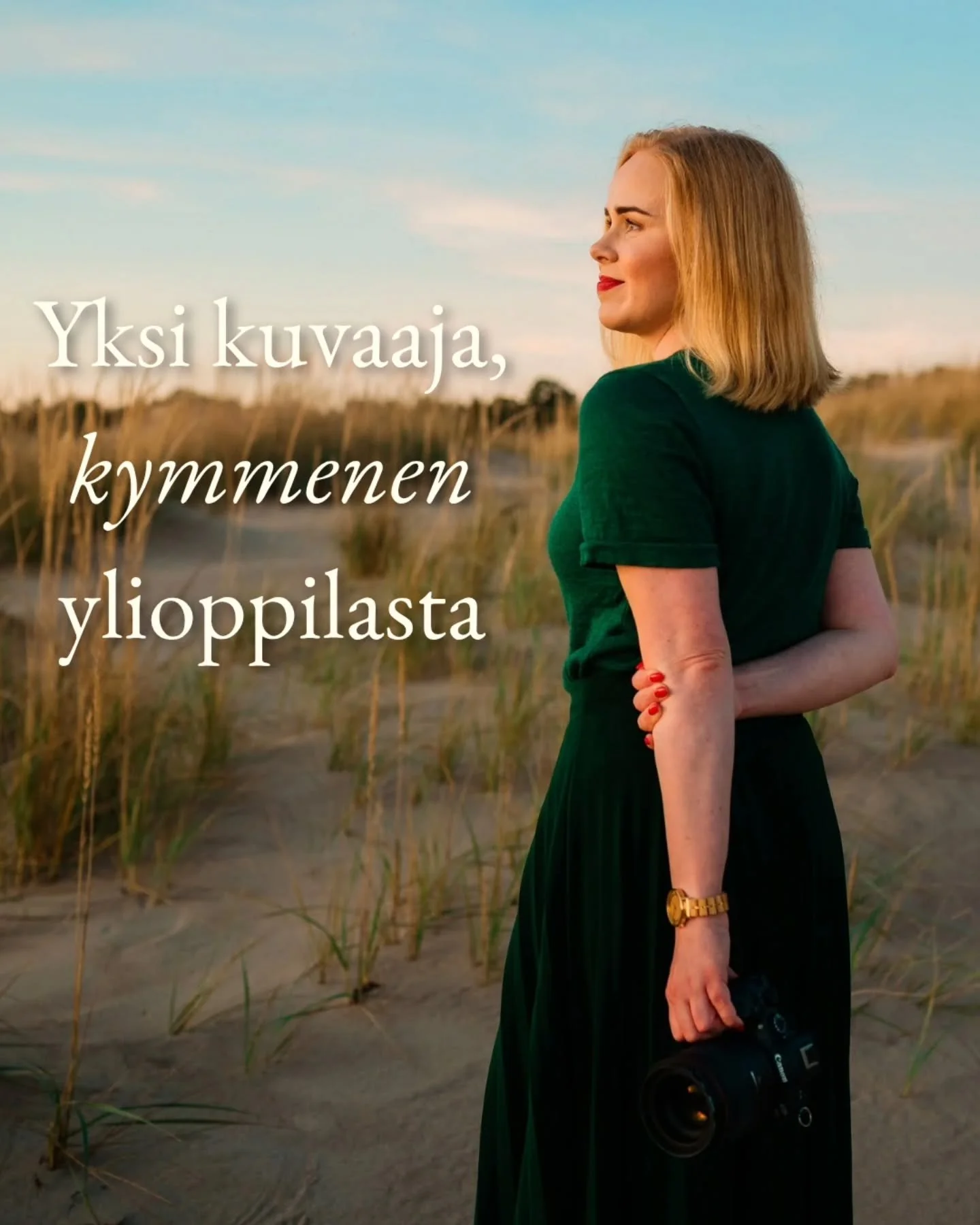 Kymmenen upeaa ylioppilasta ikuistettuna t&auml;m&auml;n yhden ja saman valokuvaajan silmin. 💚&nbsp;

Tein alkuvuodesta samanlaisen postauksen h&auml;&auml;kuvista, mutta tajusin t&auml;m&auml;n sopivan oikein hyvin my&ouml;s n&auml;ytt&auml;m&auml;