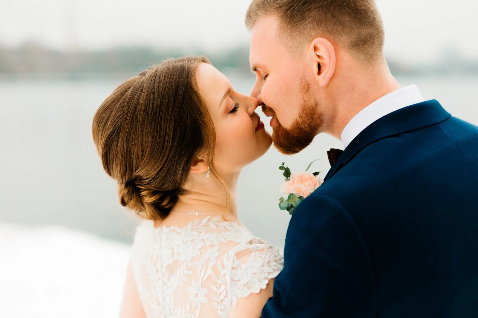 Hääkuvaus Tampereella talvella.