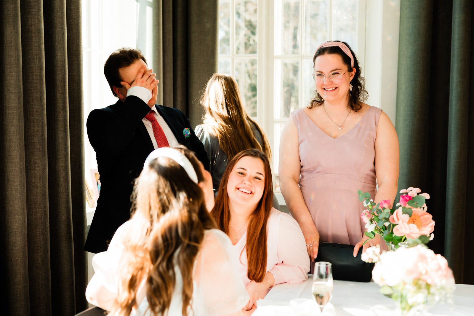 Hääkuvaus Tampereella Hatanpään kartanossa.