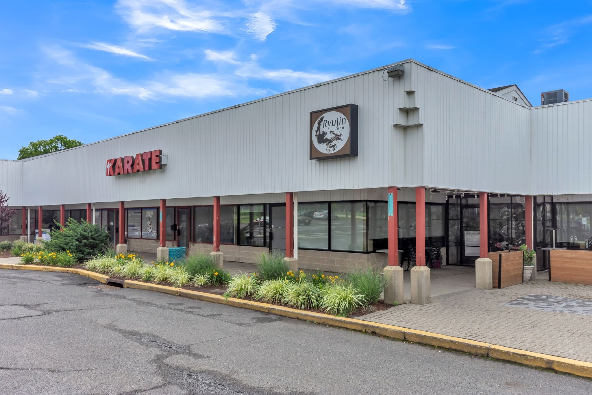 1329_Prince_Rodgers_Ave_Bridgewater_NJ_08807_USA-Exterior-DSC_0026.jpg