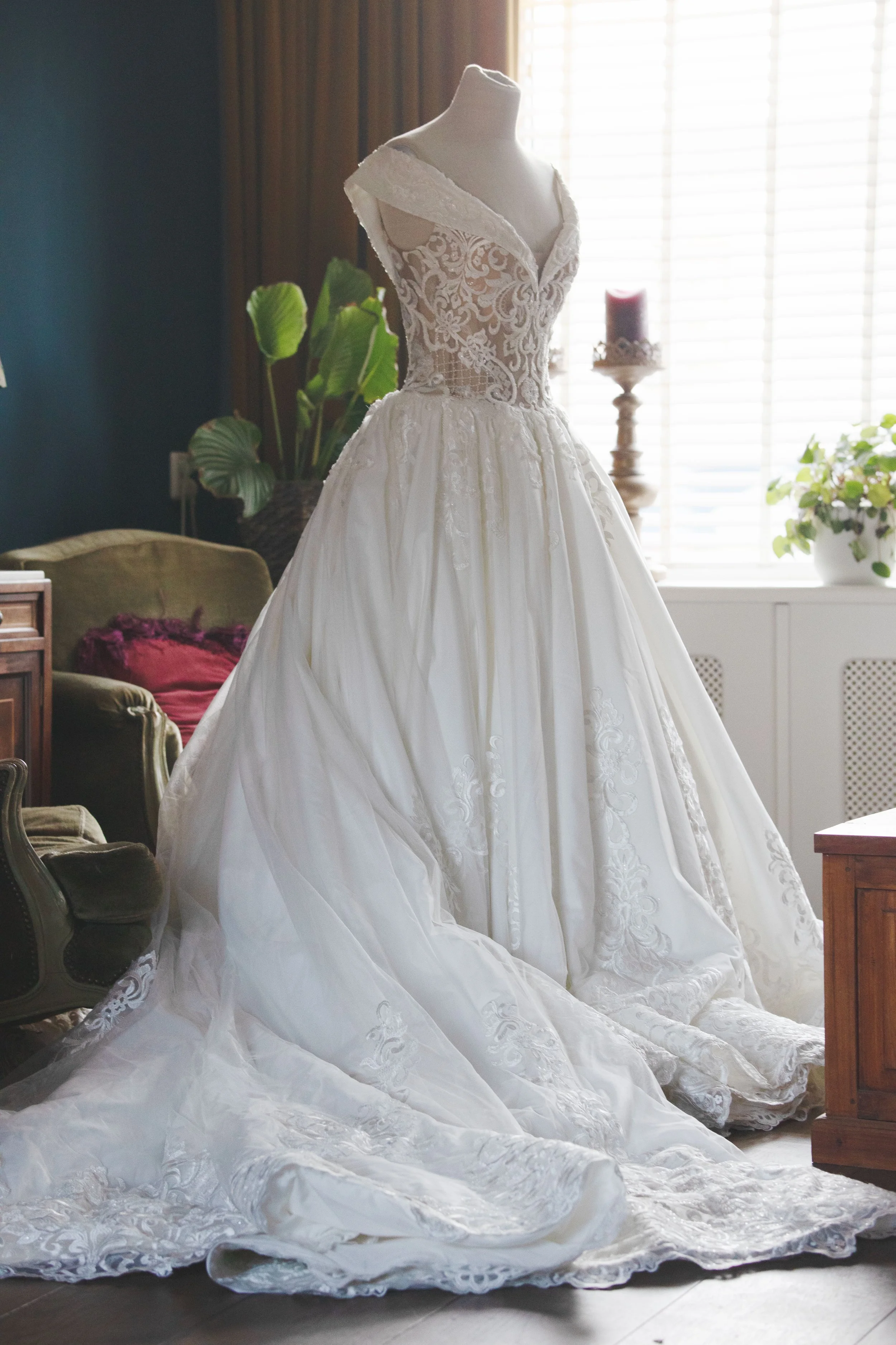 White Baroque Gown XS-M
