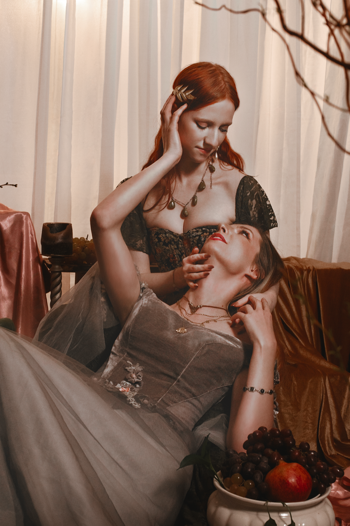 Dark fantasy cosplay portrait with candlelight, jewelry and romantic styling. Fine art photography inspired by gothic romance, historical fashion and storytelling. Moody, painterly imagery with rich textures and soft dramatic light.