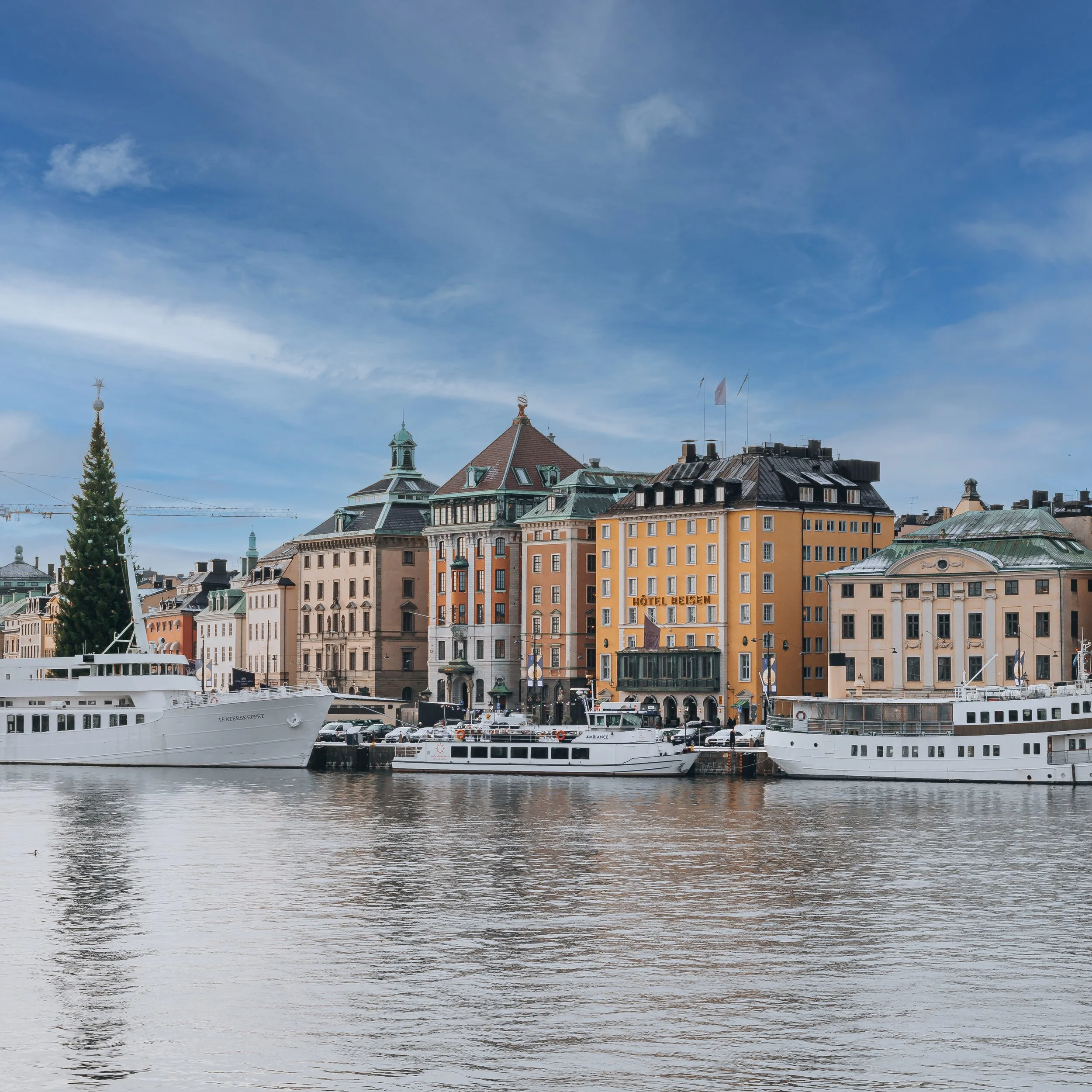 Hôtel Reisen x Lagher & Sulocki VIEW-1.JPG