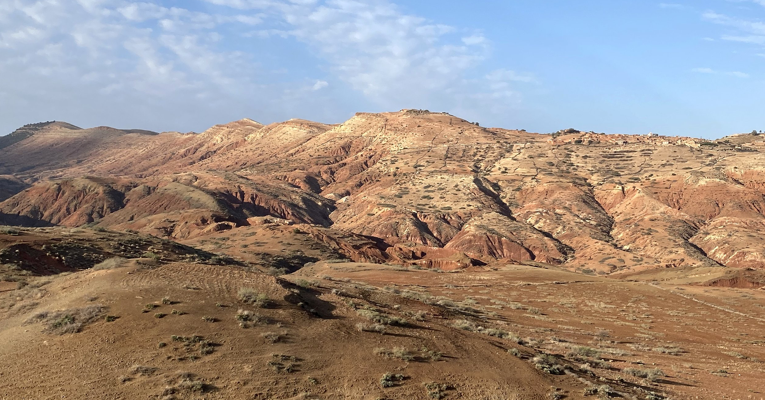 Domaine Sauvage Mountains.png