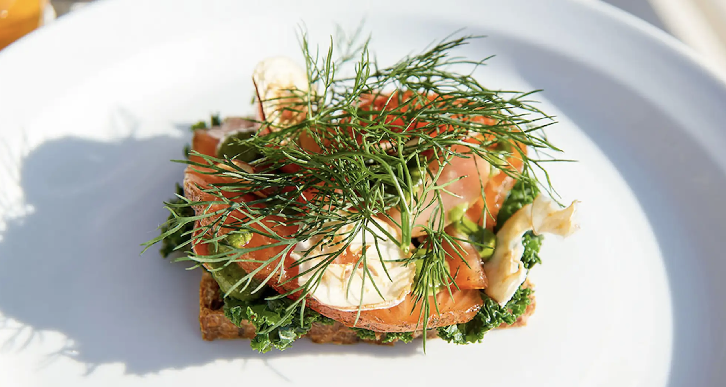 Salmon smørrebrød.png