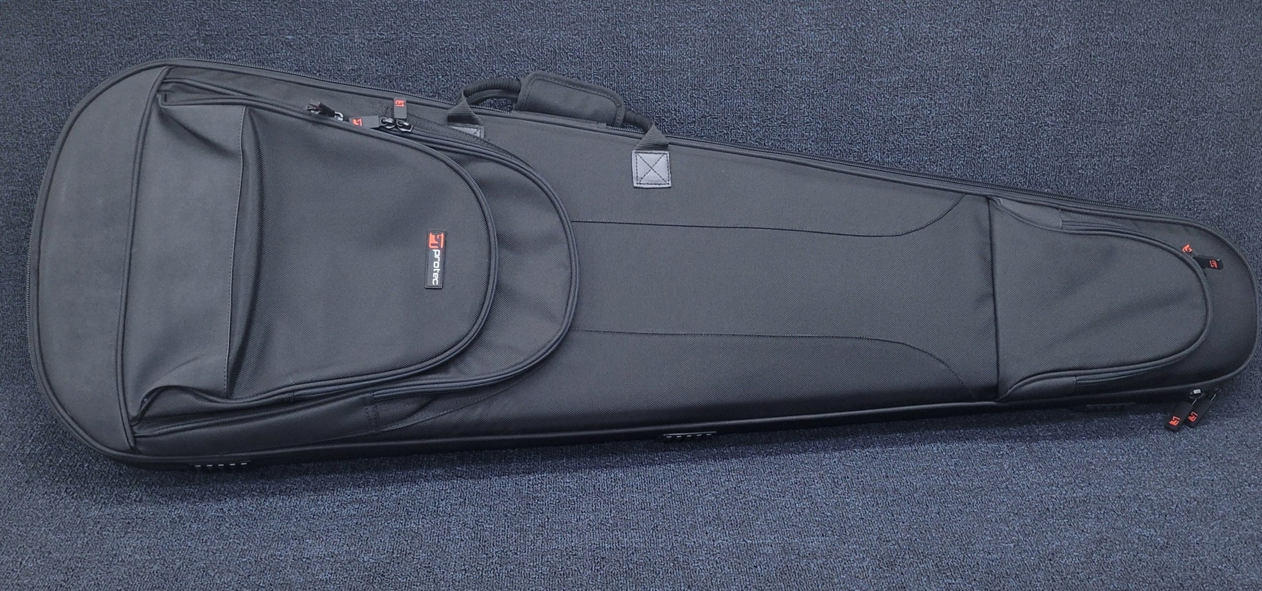 Protec Contego Hybrid case included