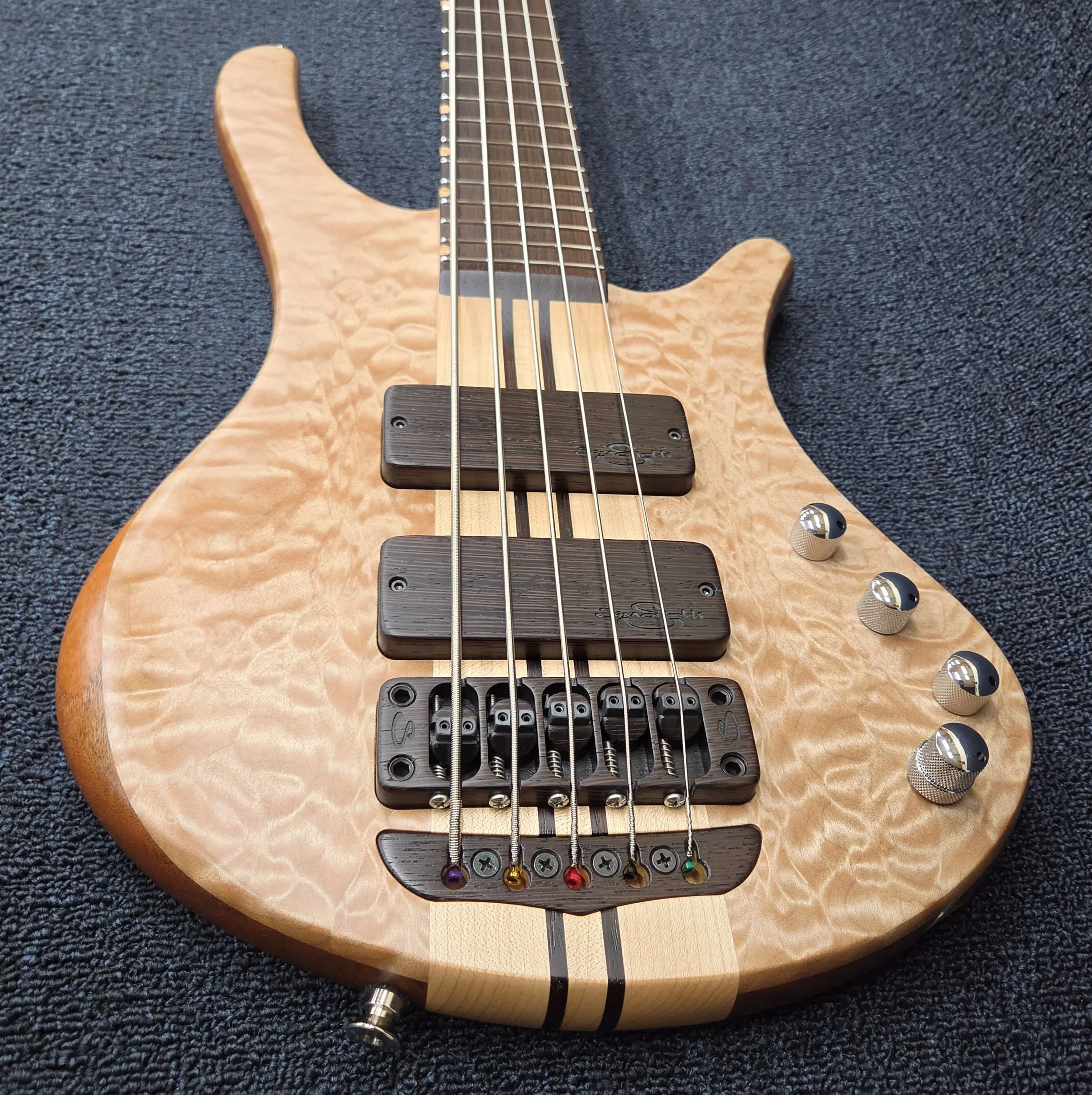 Simonetti single pole humbuckers for mid-range bite while retaining warmth and clarity