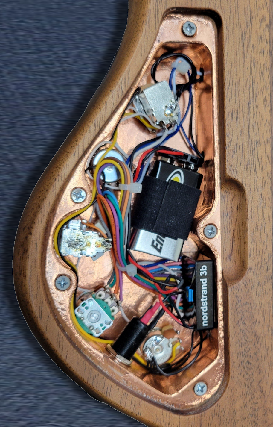 Wiring detail on a Simonetti bass with Active electronics showing neatness and quality of point to point connections.