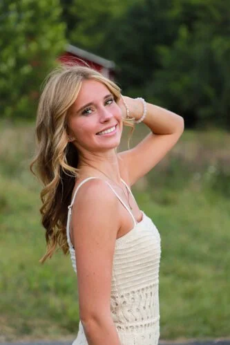 Claire Senior Session 26'