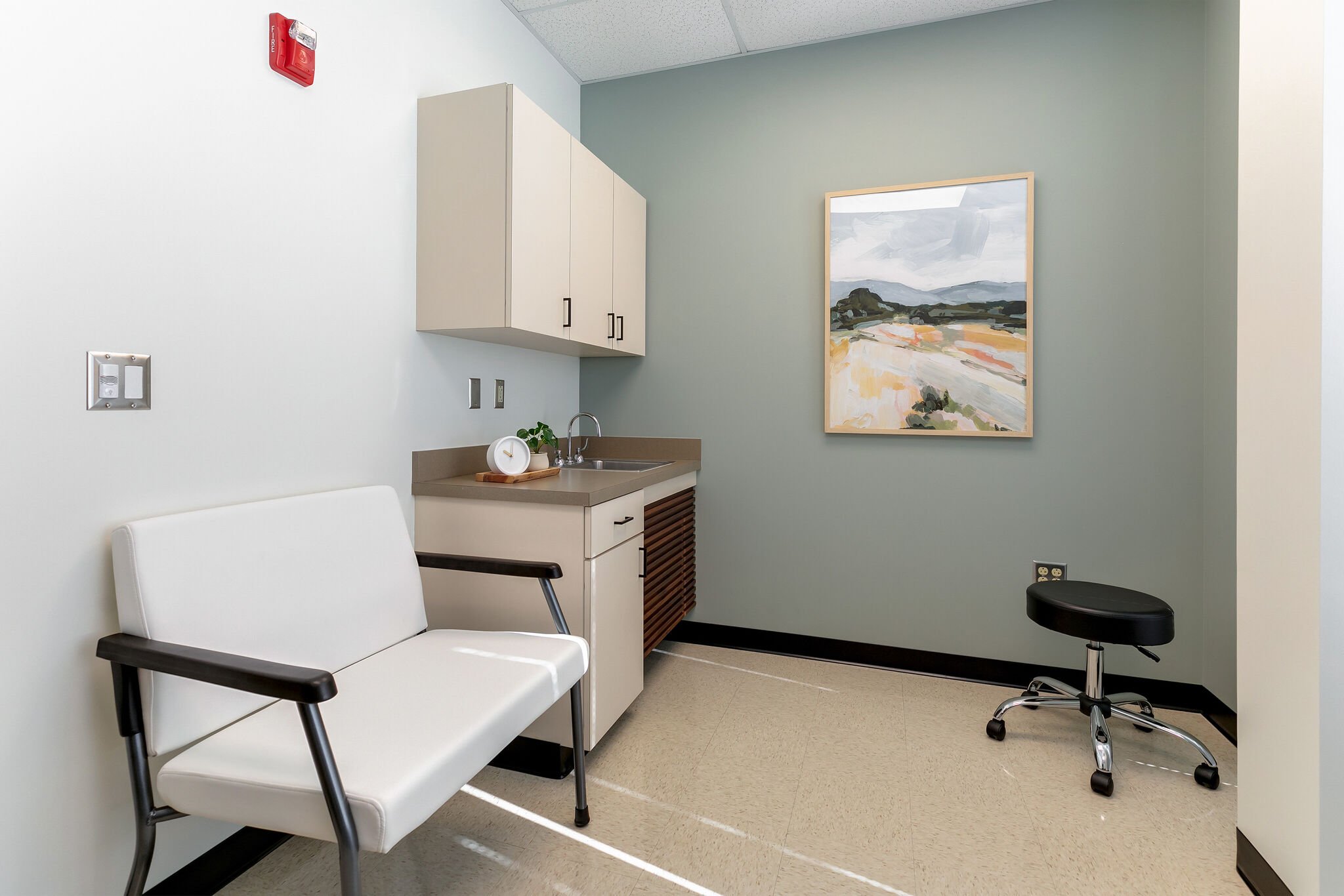 sh2309221-2035 1.jpg