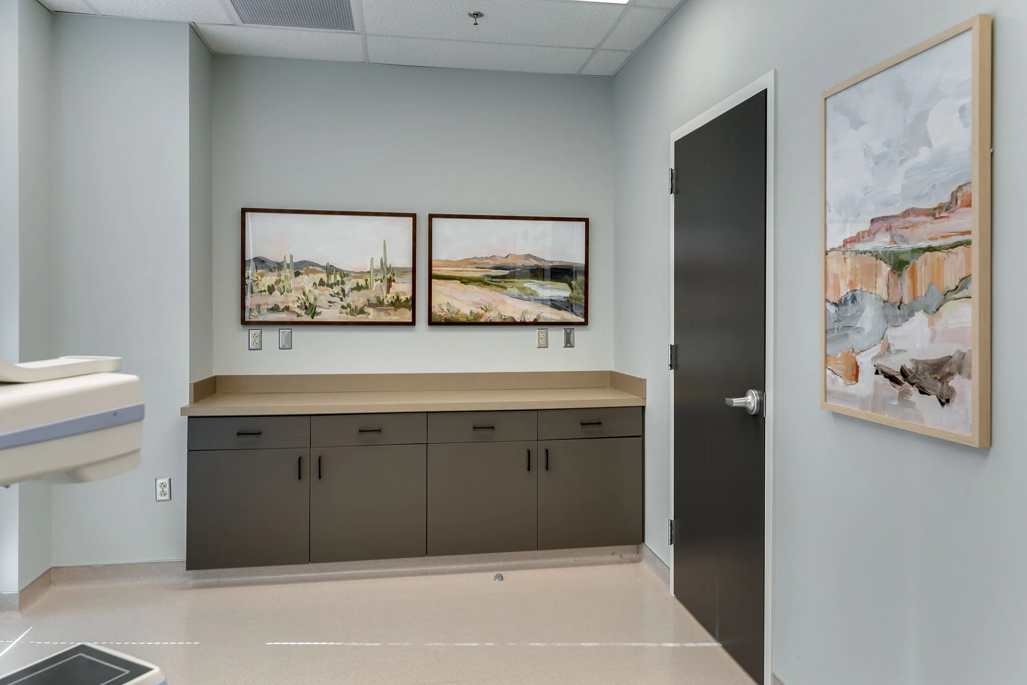 sh2309221-2036 1.jpg