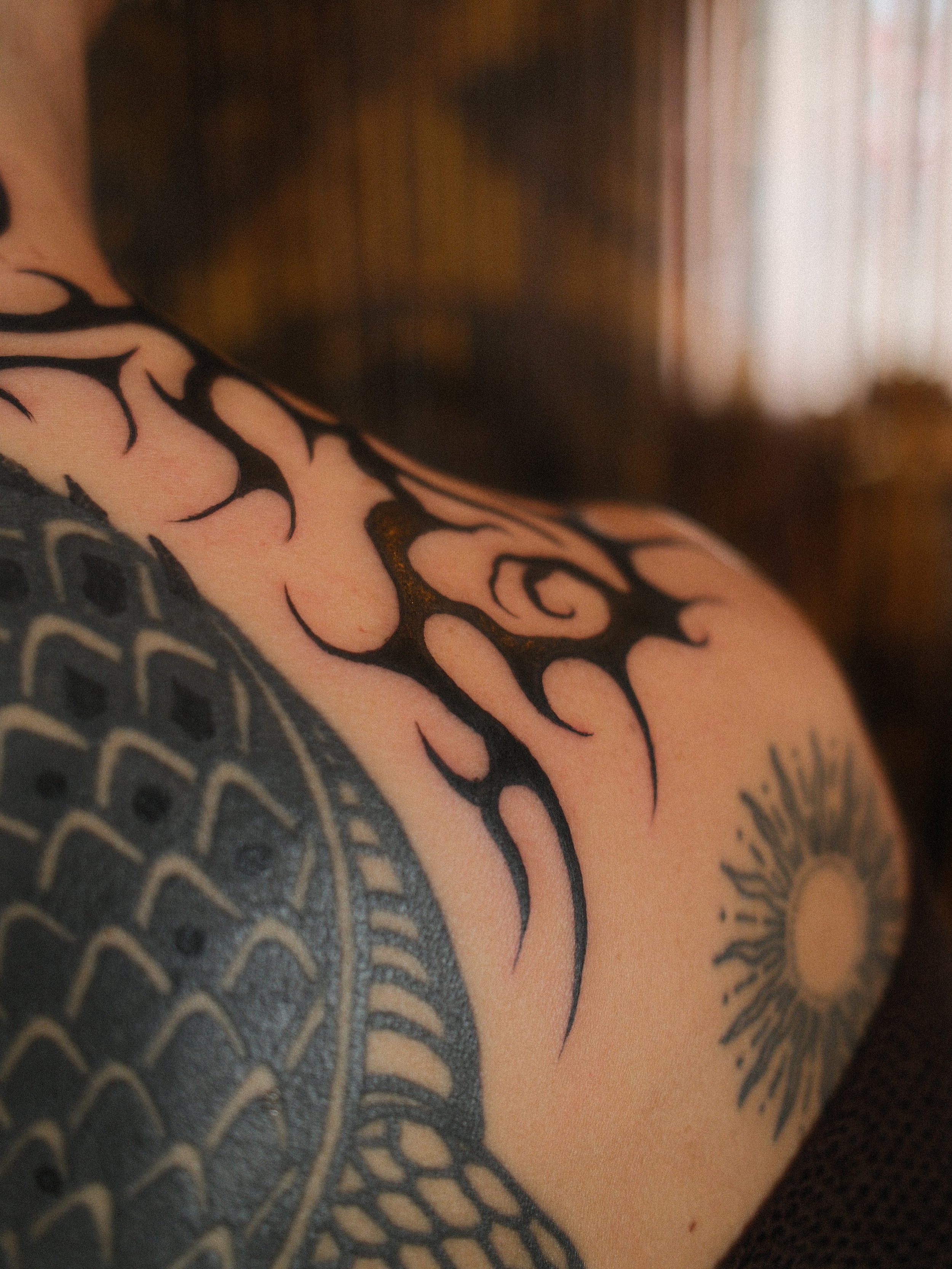Godess tattoo!🔥🌀

Vilken &auml;ra att f&aring; g&ouml;ra dend&auml;r grymma tatueringen 🙏 tack f&ouml;r ditt mod och din styrka 🙏✨ 

Extra m&auml;ktigt &auml;r att den &auml;r frihandad, vilket inneb&auml;r att den enda skissen som finns &auml;r 