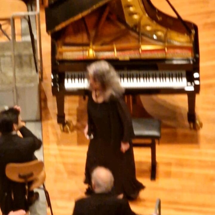 📝I am not posting often but yesterday's evening is definitely an experience that deserves an exception, as it was an evening of Martha Argerich and Daniel Barenboim together with the Berliner Philharmoniker, performing in the big hall of the Berlin 