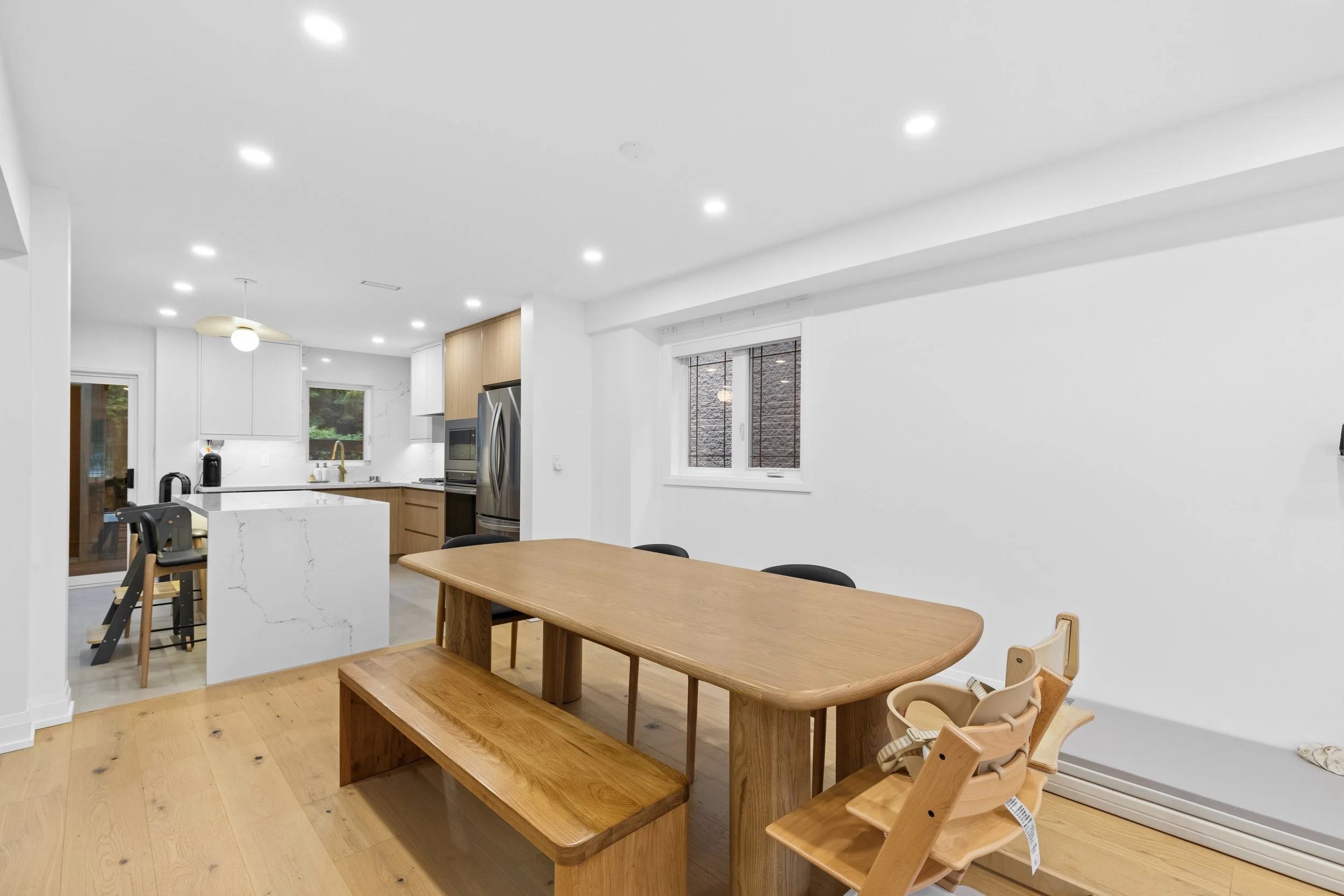 04-Dining Room.jpg