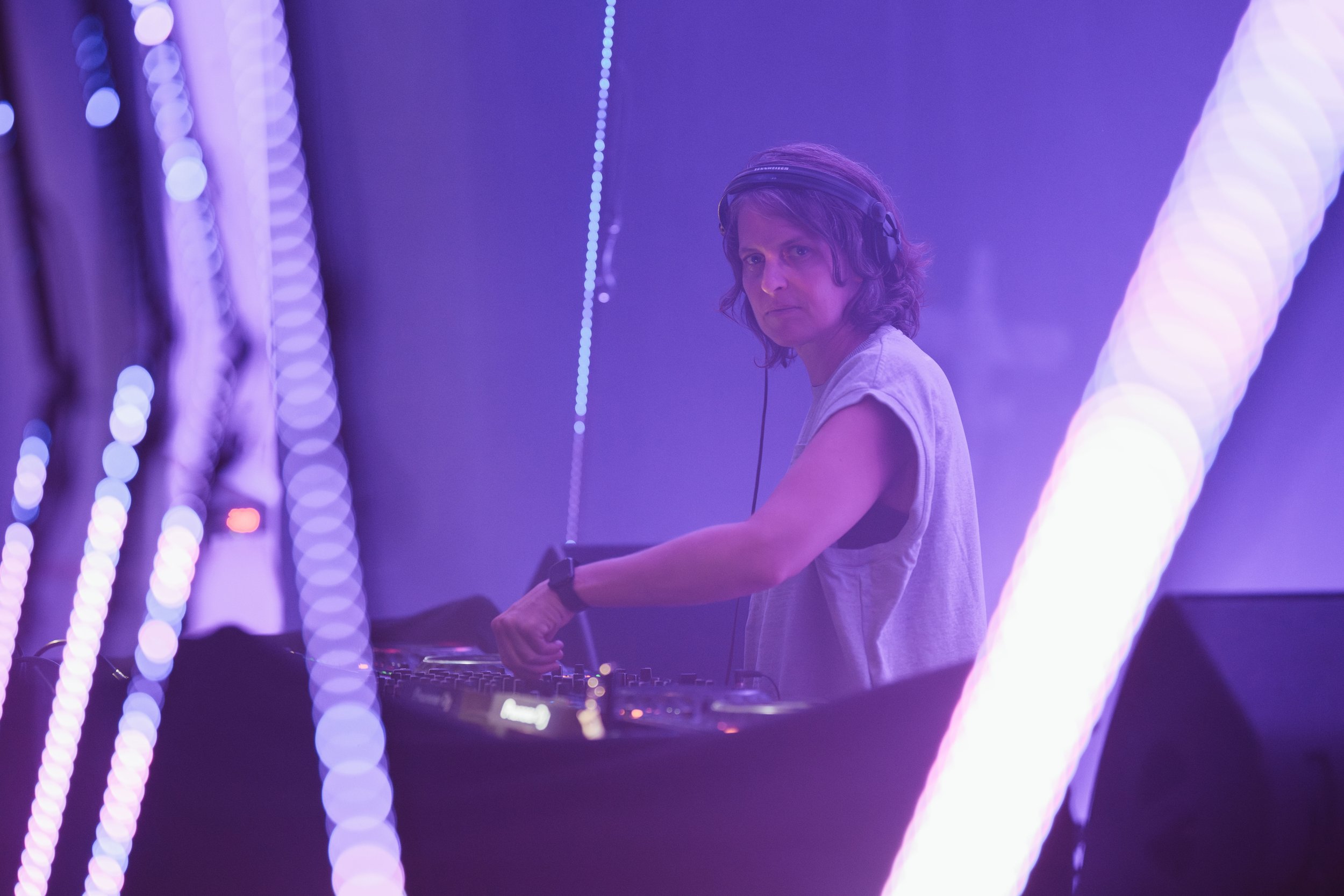 Chloé_Bowmore_BraisesDeVelours_LaBâtie_SébastienMoritz_20240908_HD-9.jpg