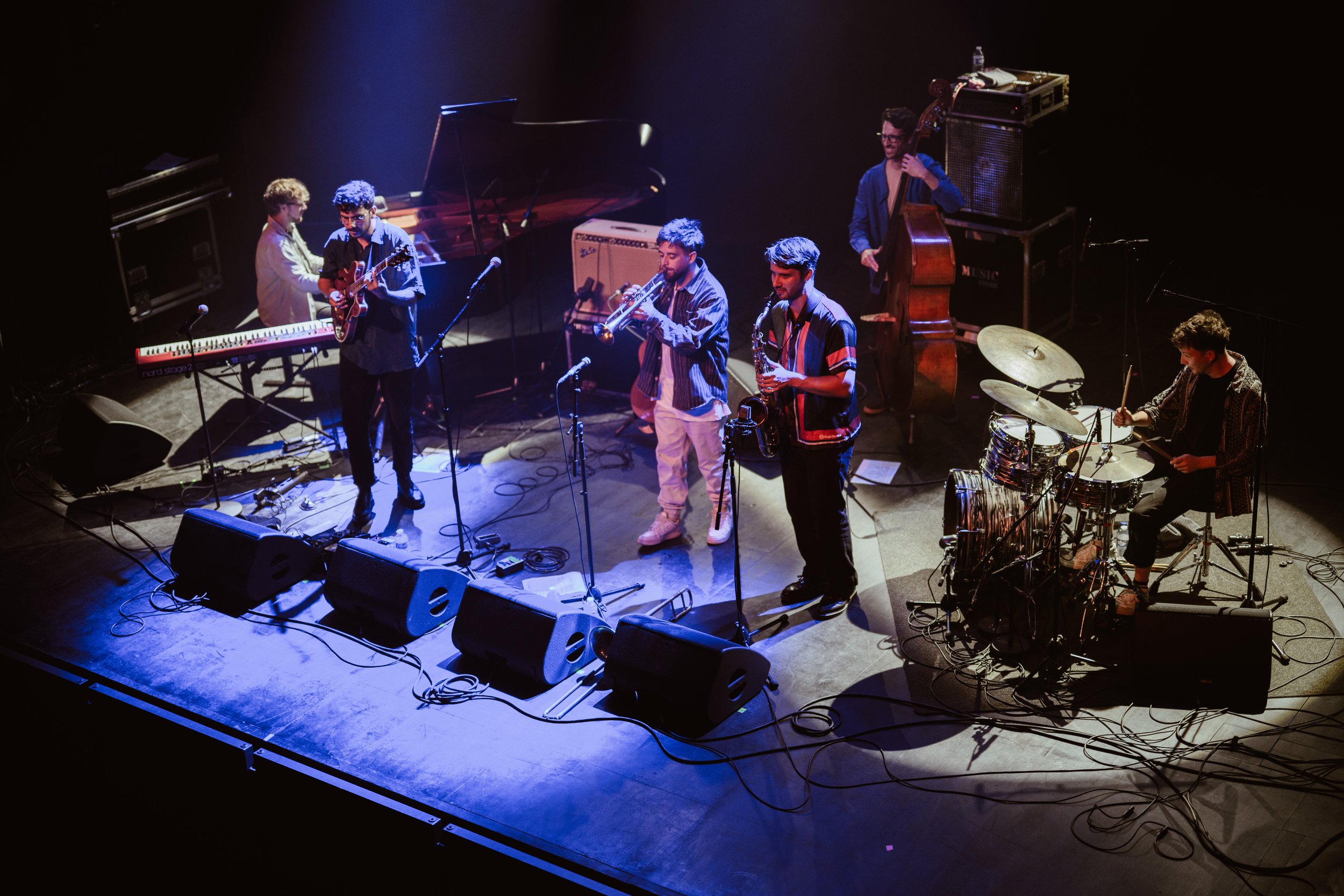 EspumaAntigua_LouisMatuteLargeEnsemble&GabiHartmann_LaBâtie_Alhambra_SébastienMoritz_HD-17.jpg