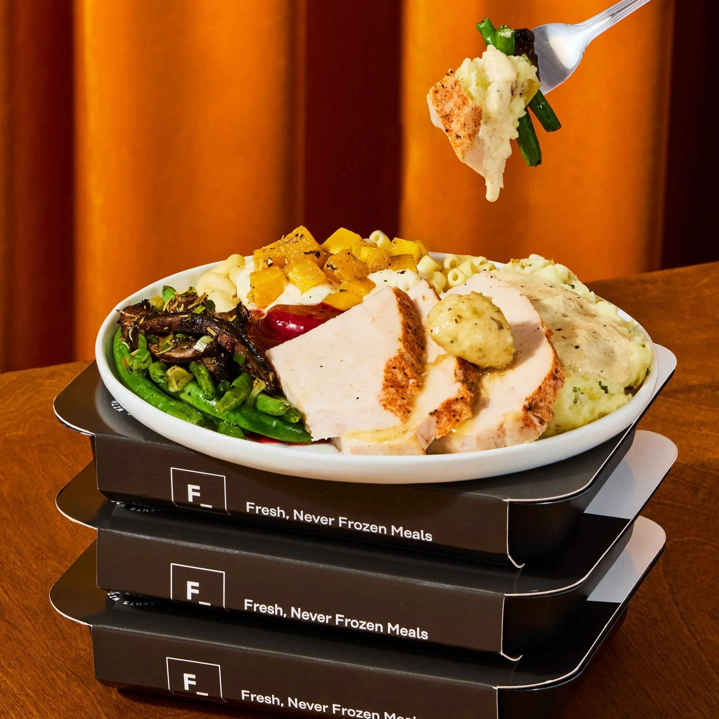 1447299685_FA_Thanksgiving-LTO_2024-09_Shot03.jpg