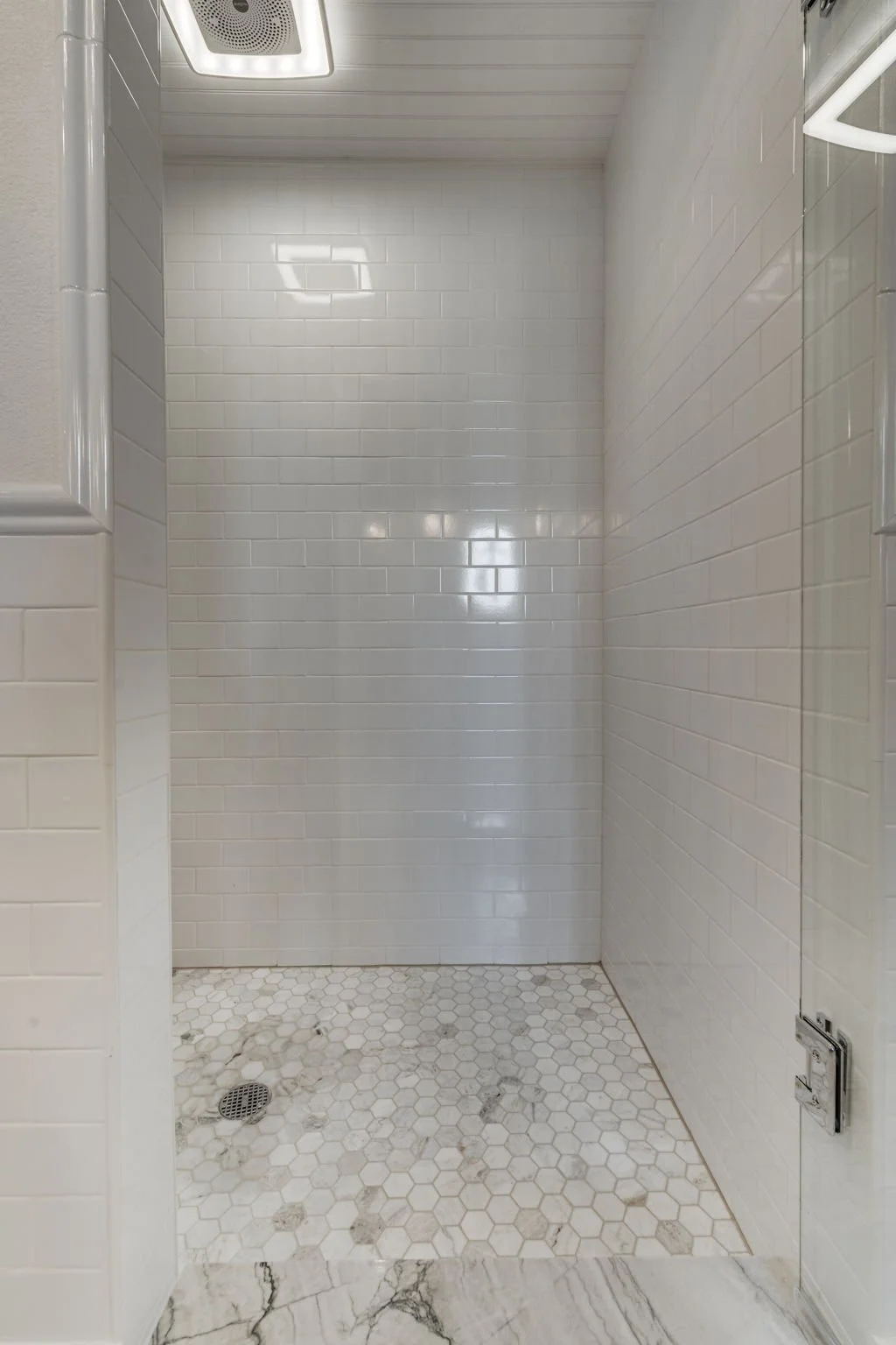 9-web-or-mls-805 W Ave E-9.jpg