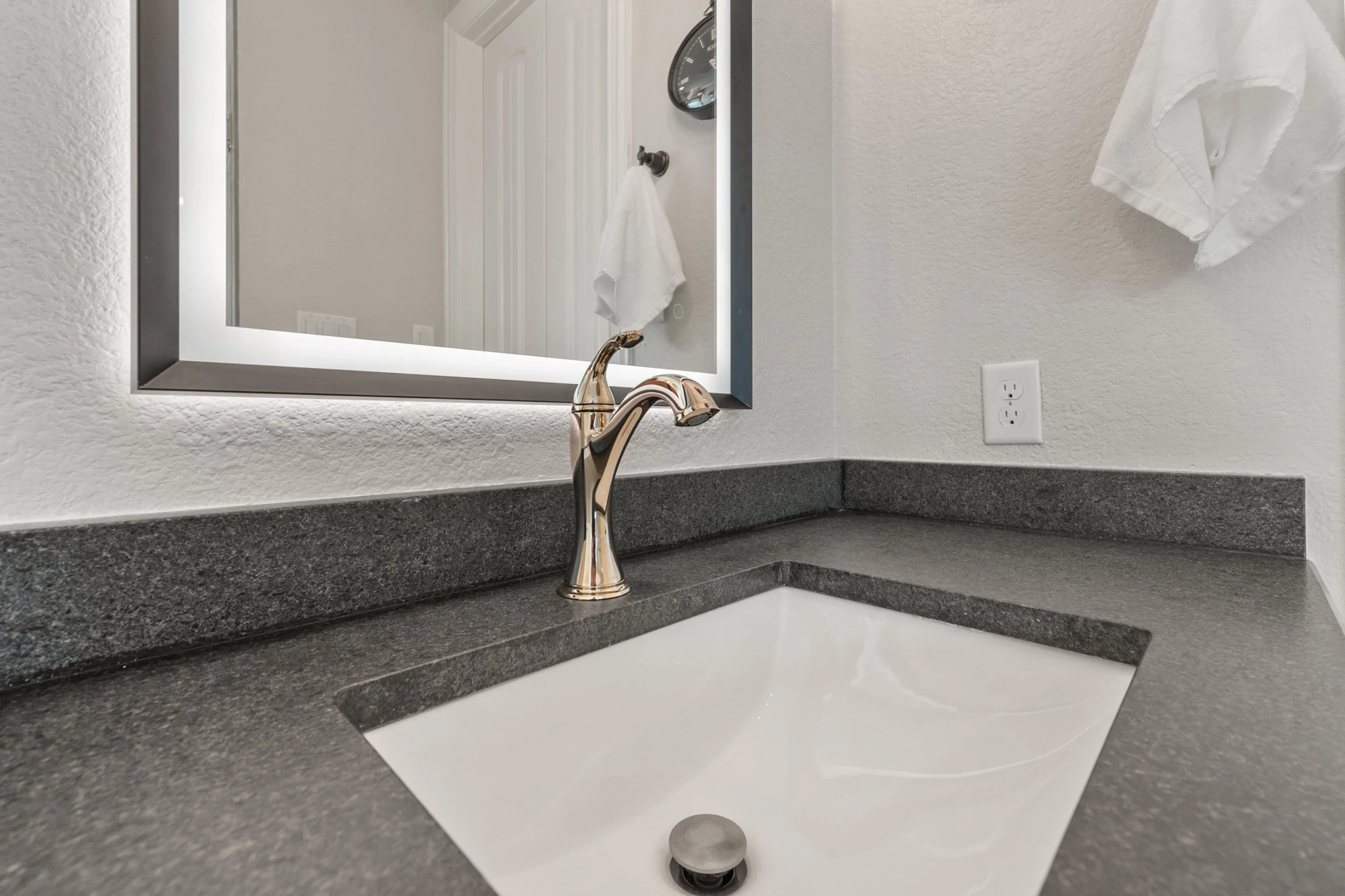 03-164 Sapphire Ln115.jpg