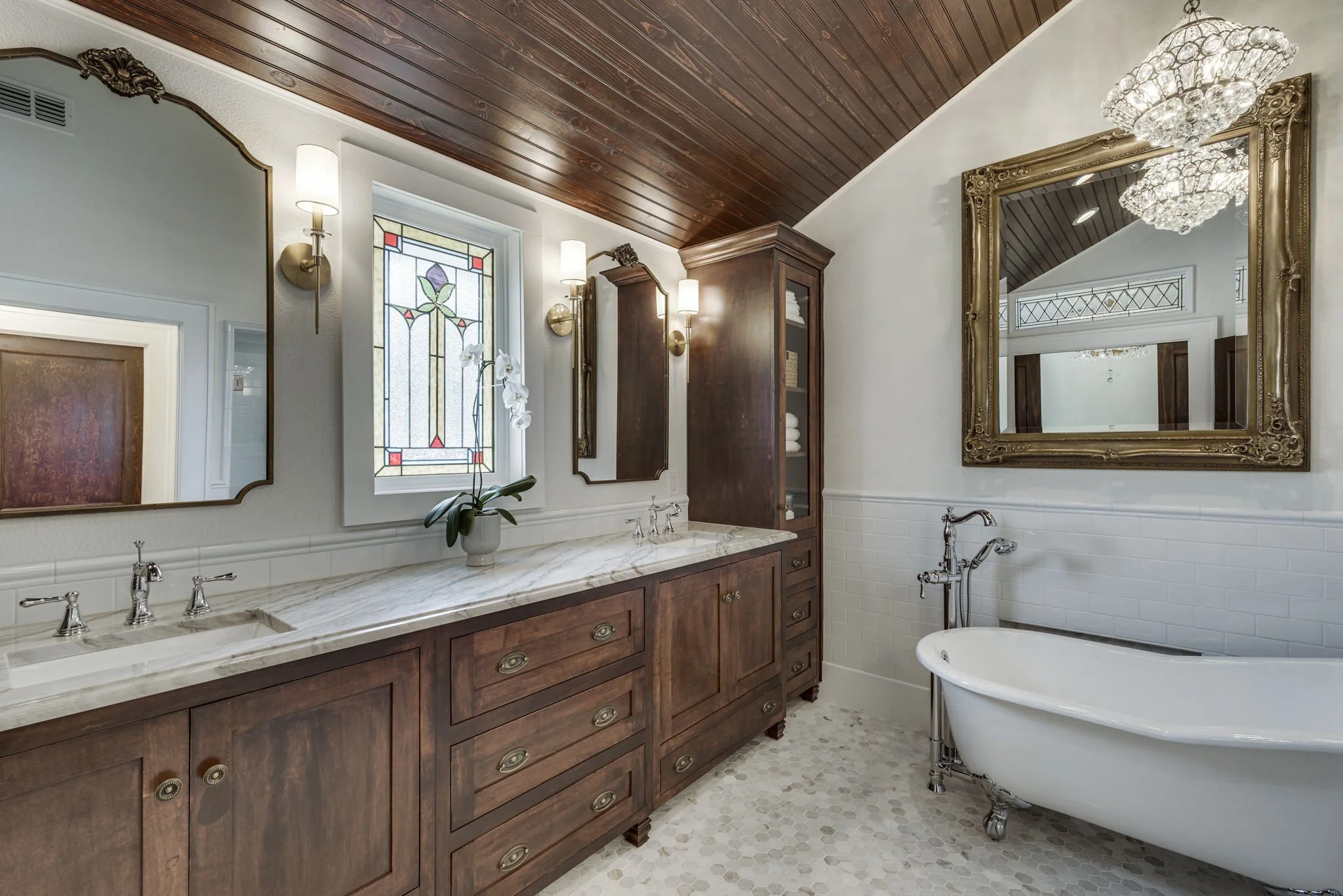 2-web-or-mls-805 W Ave E-2.jpg