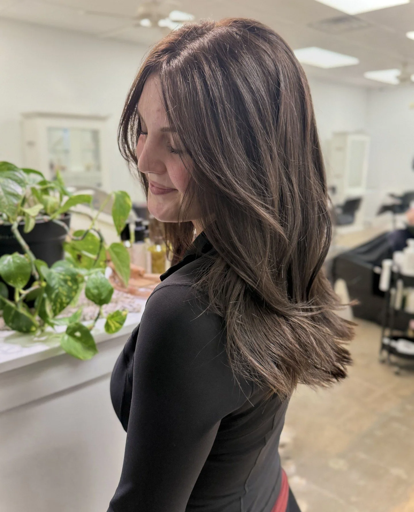 Brunette season done right. Rich dimension, soft shine, and color that looks just as good in natural light as it does indoors. This is the kind of brunette we&rsquo;re known for creating at Clean Beauty Boutique.⁠
⁠
If you&rsquo;re searching for brun