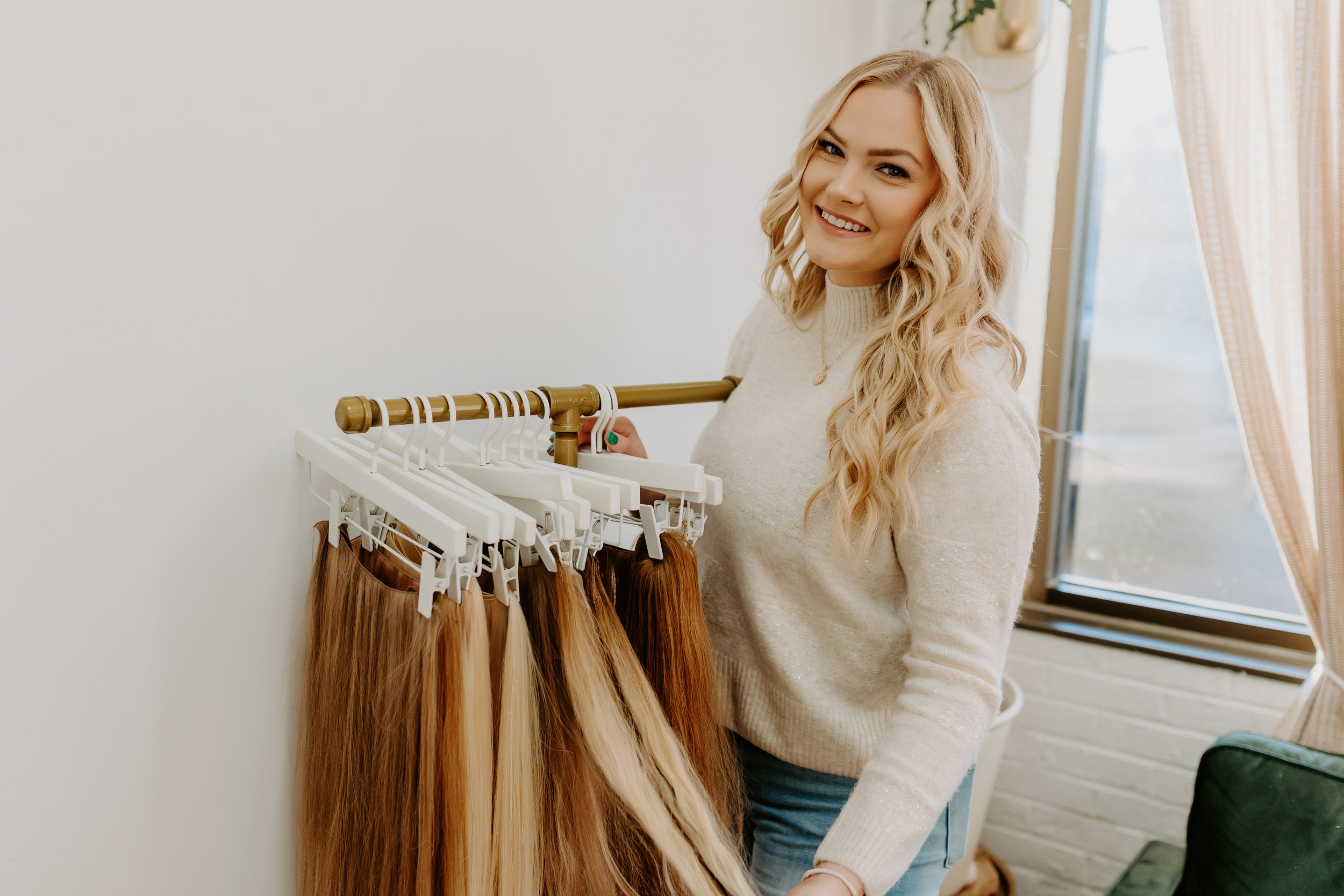 Coloring & Lightening Hair Extensions – What’s Safe and What’s Not