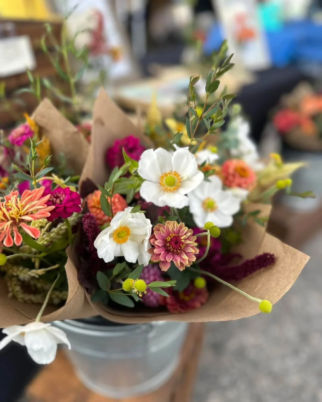 It&rsquo;s hard to believe today is our last Fowlerville Market of the season! 💛

Thank you to everyone who&rsquo;s supported local flowers all season long &mdash; your kindness and smiles make these markets so special. Come say hi one more time bef