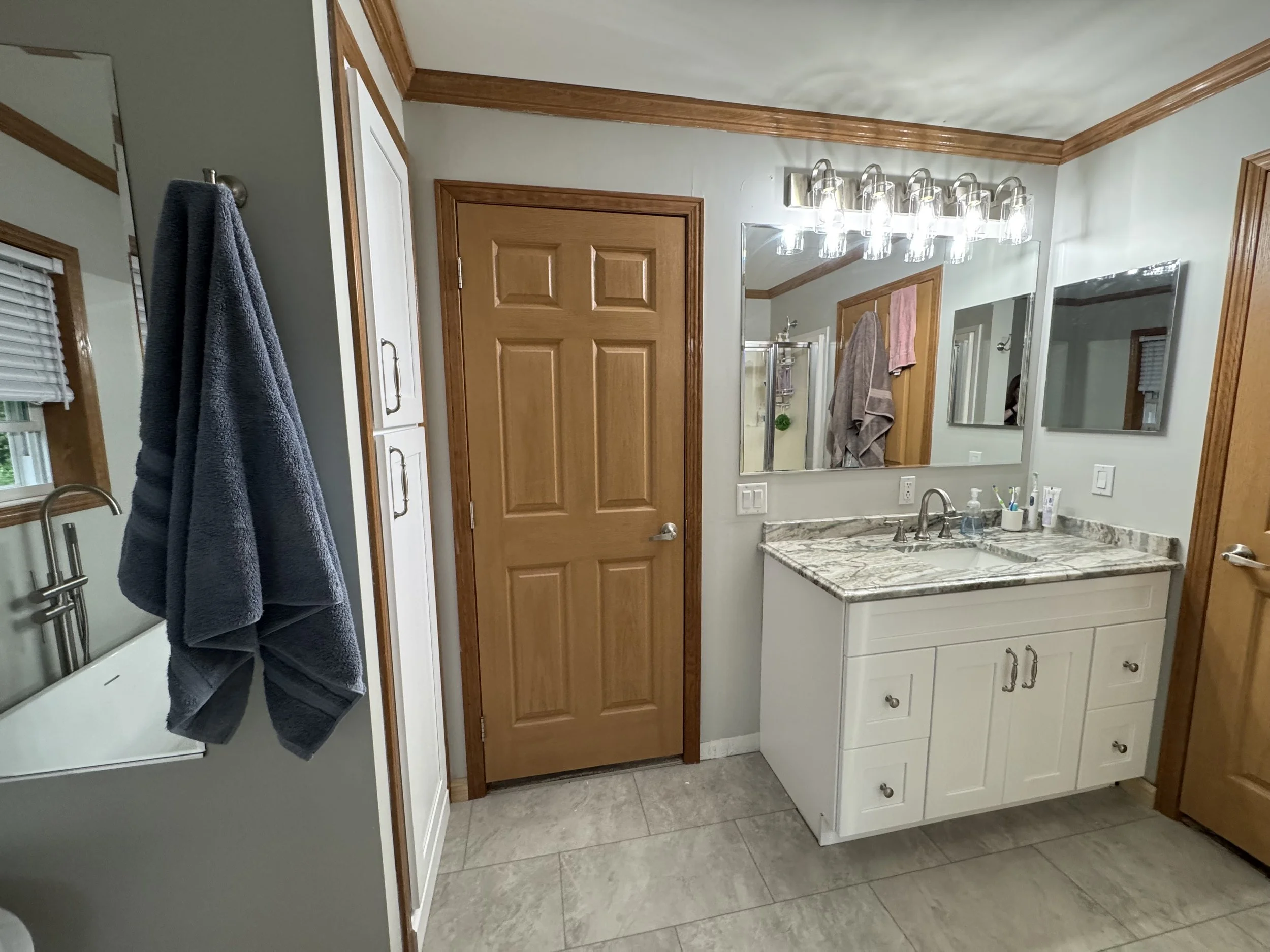 First Floor Remodel - Bathroom - Spring 2025 - Shaw Flooring, Maidstone tub, Fantasy Brown granite