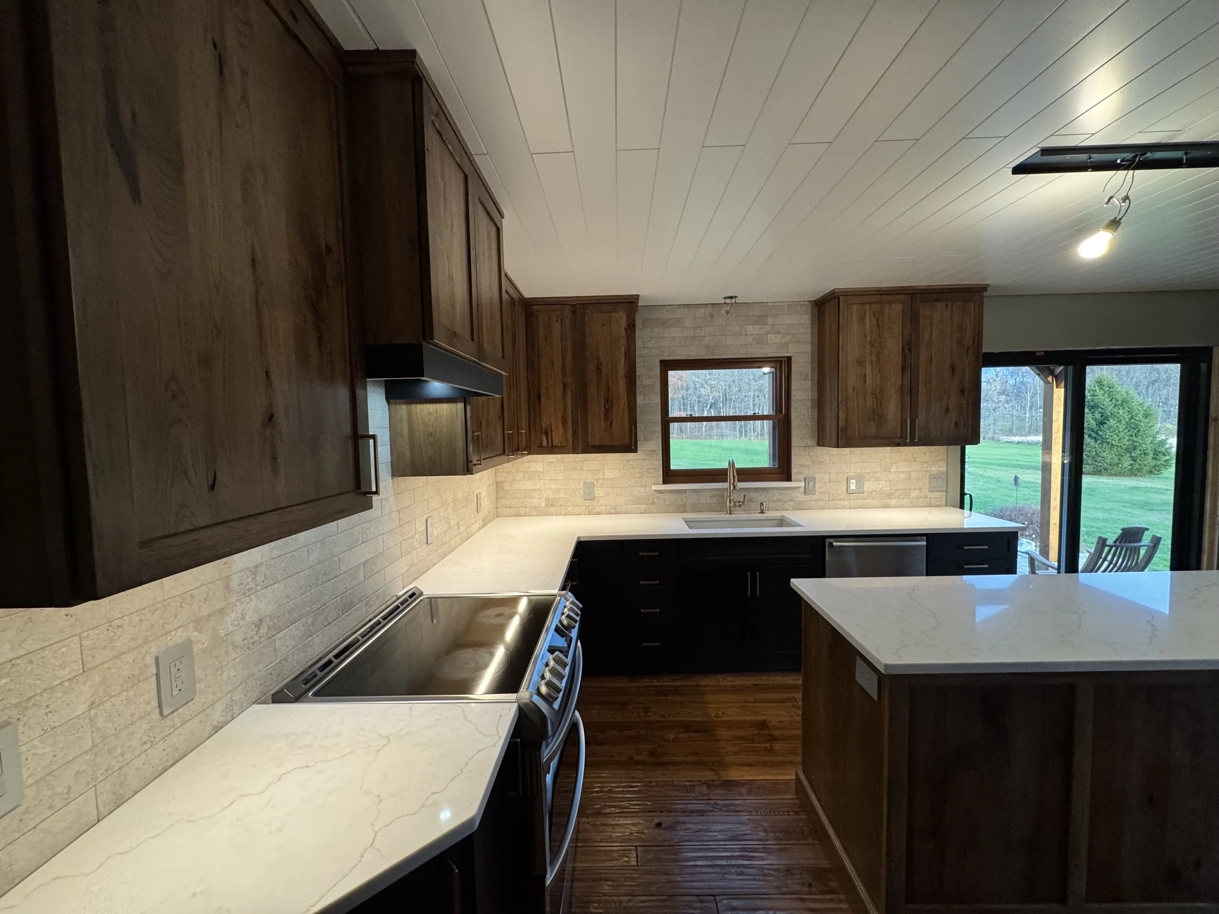 Kitchen Remodel, Quartz Countertop Calacatta Miraggio Cove Fall 2025