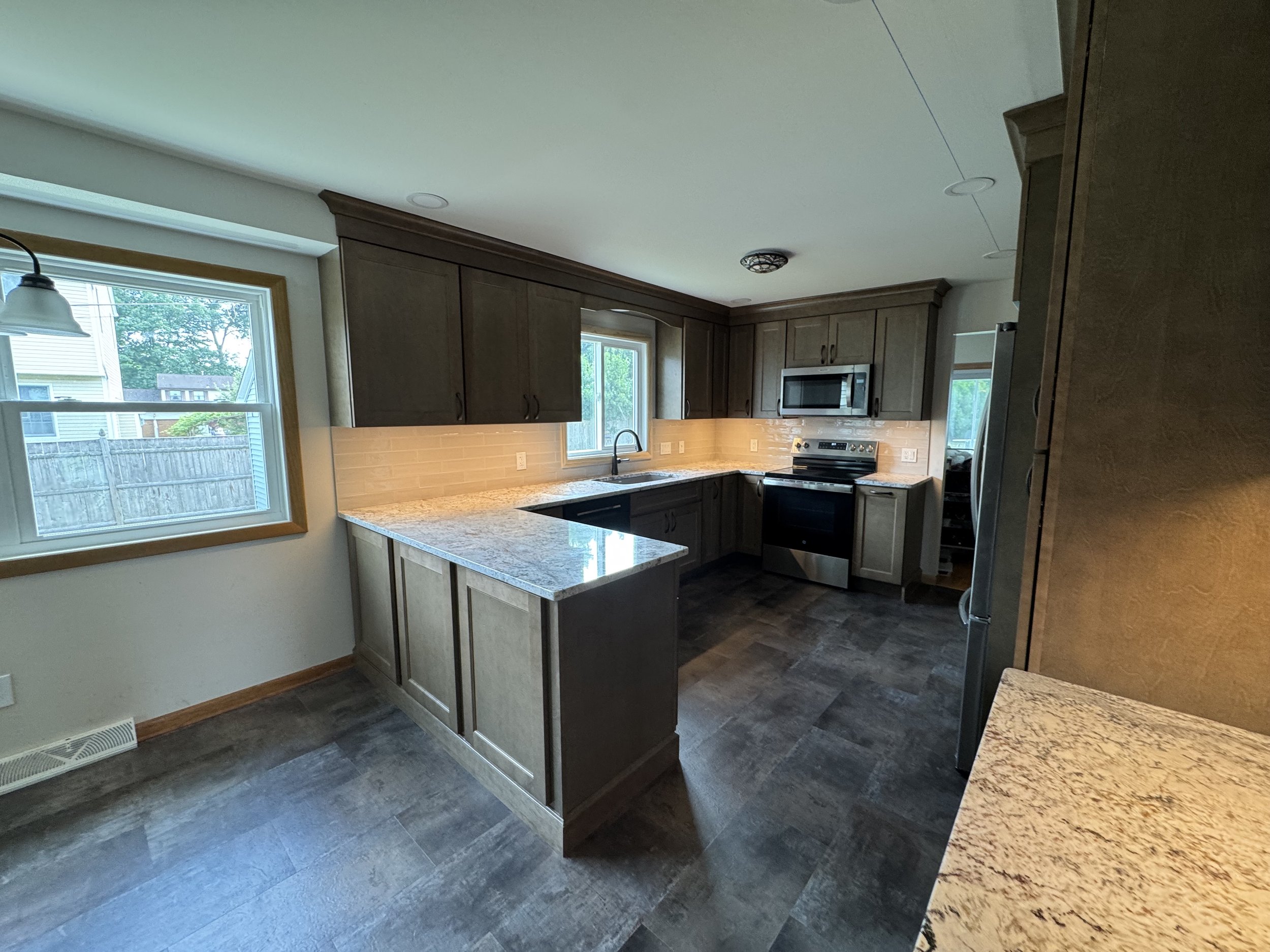 Kitchen Remodel - Spring 2025 - legend cabinetry, MSI Granite countertop, Provenza MaxCore LVT flooring 