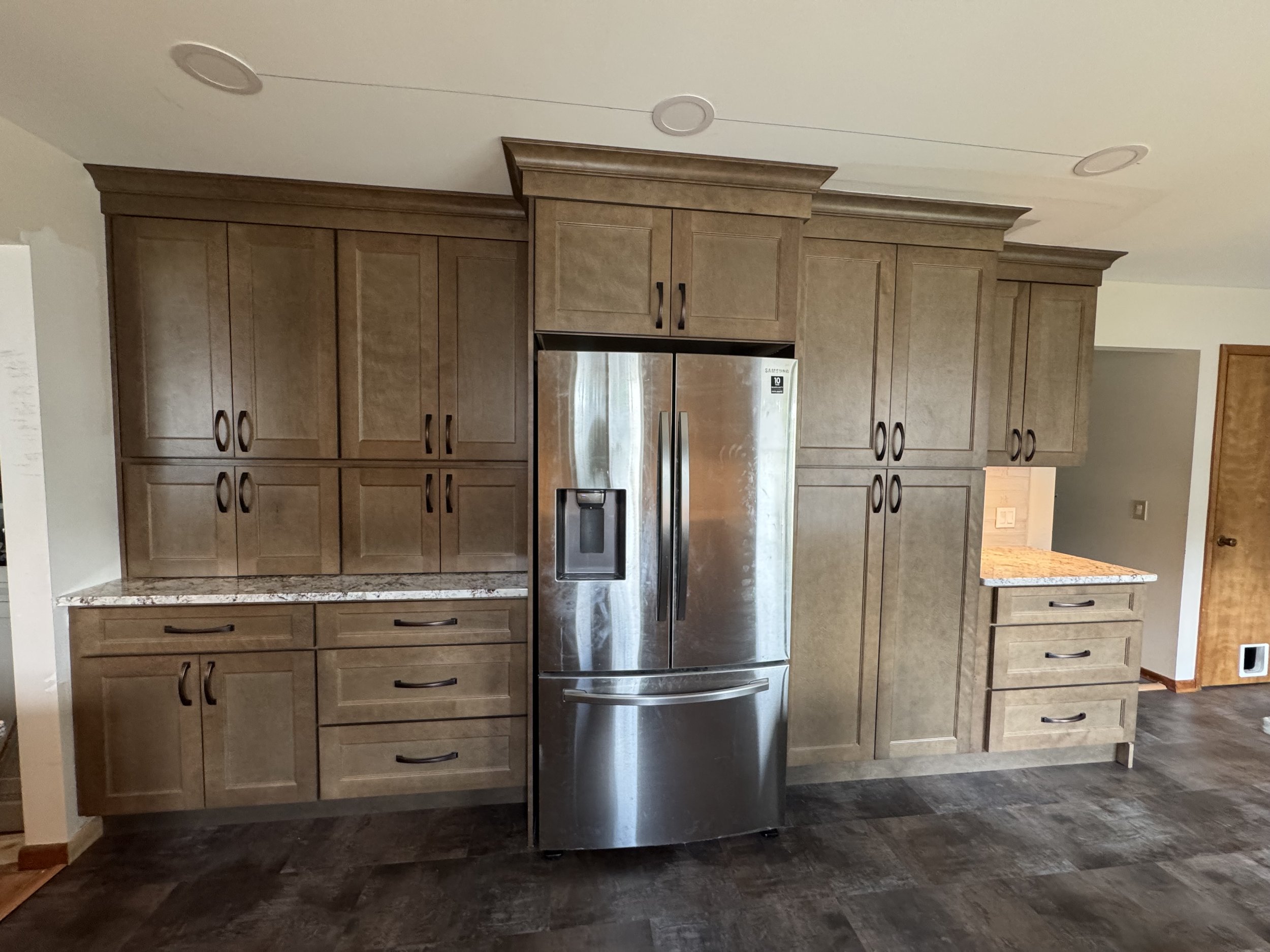 Kitchen Remodel - Spring 2025 - legend cabinetry, MSI Granite countertop, Provenza MaxCore LVT flooring 