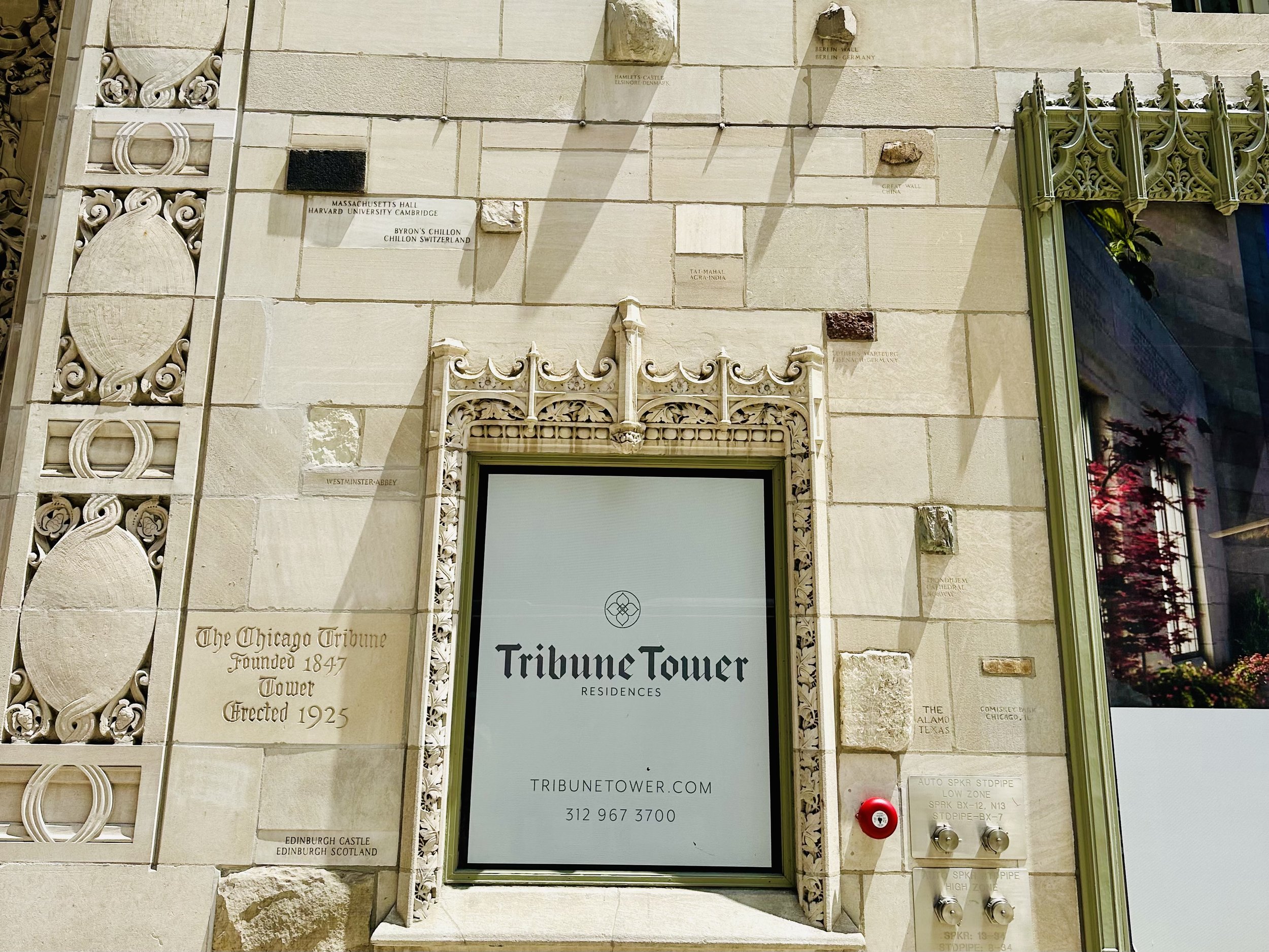 Tribune Tower - famous building fragments