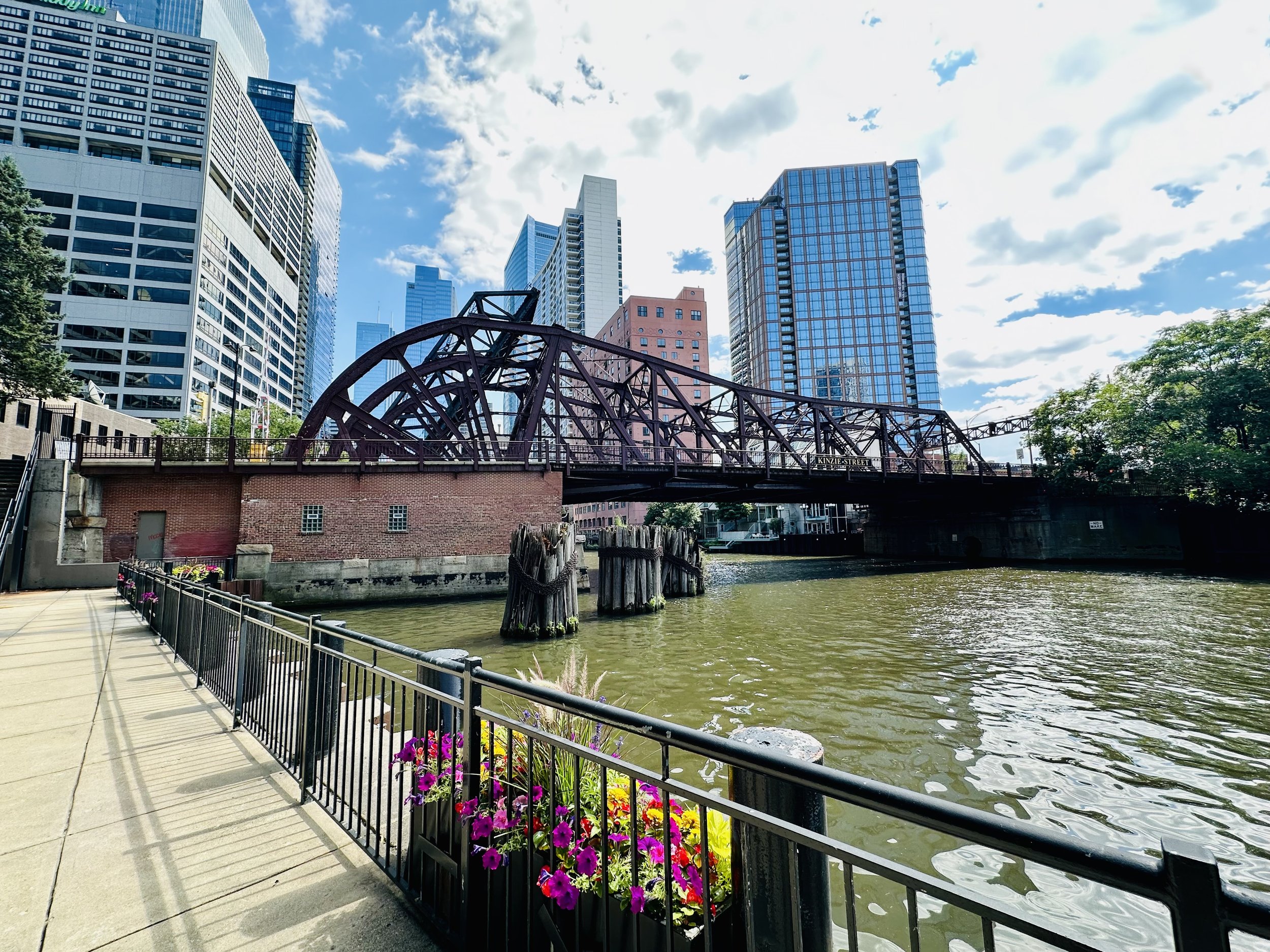 Kinzie Street Bridge
