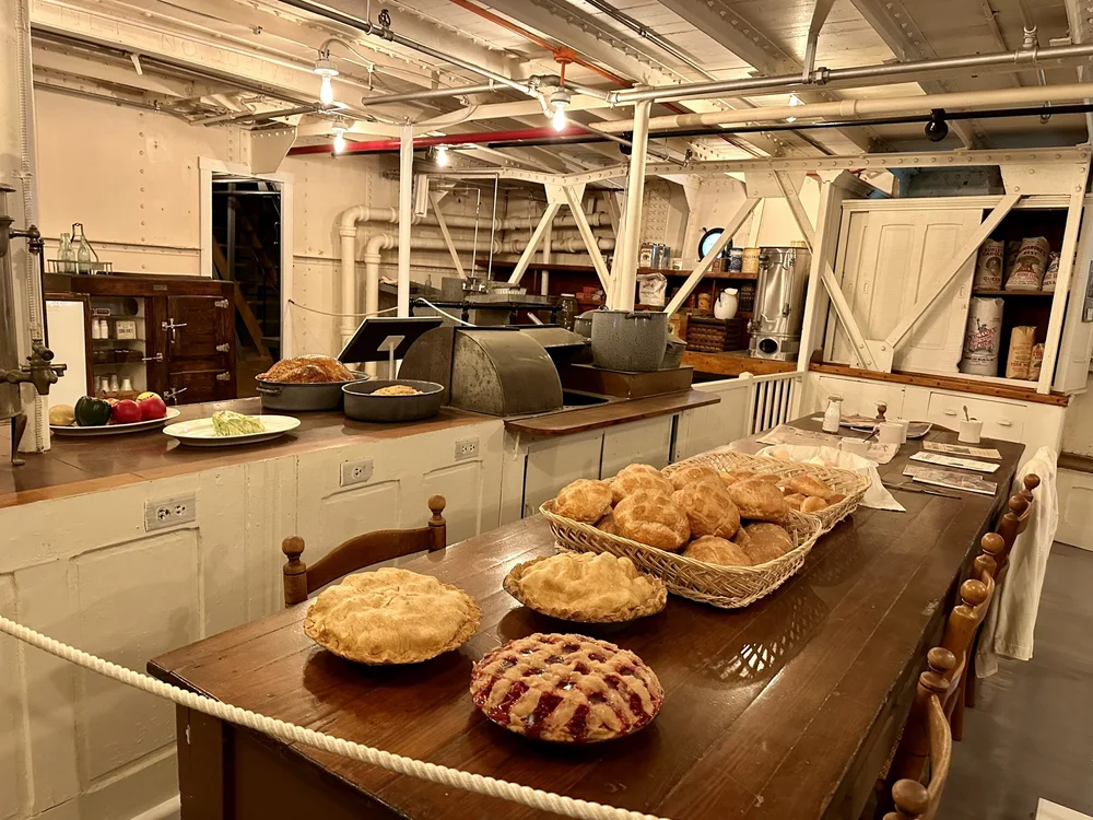 Lower Deck - Kitchen