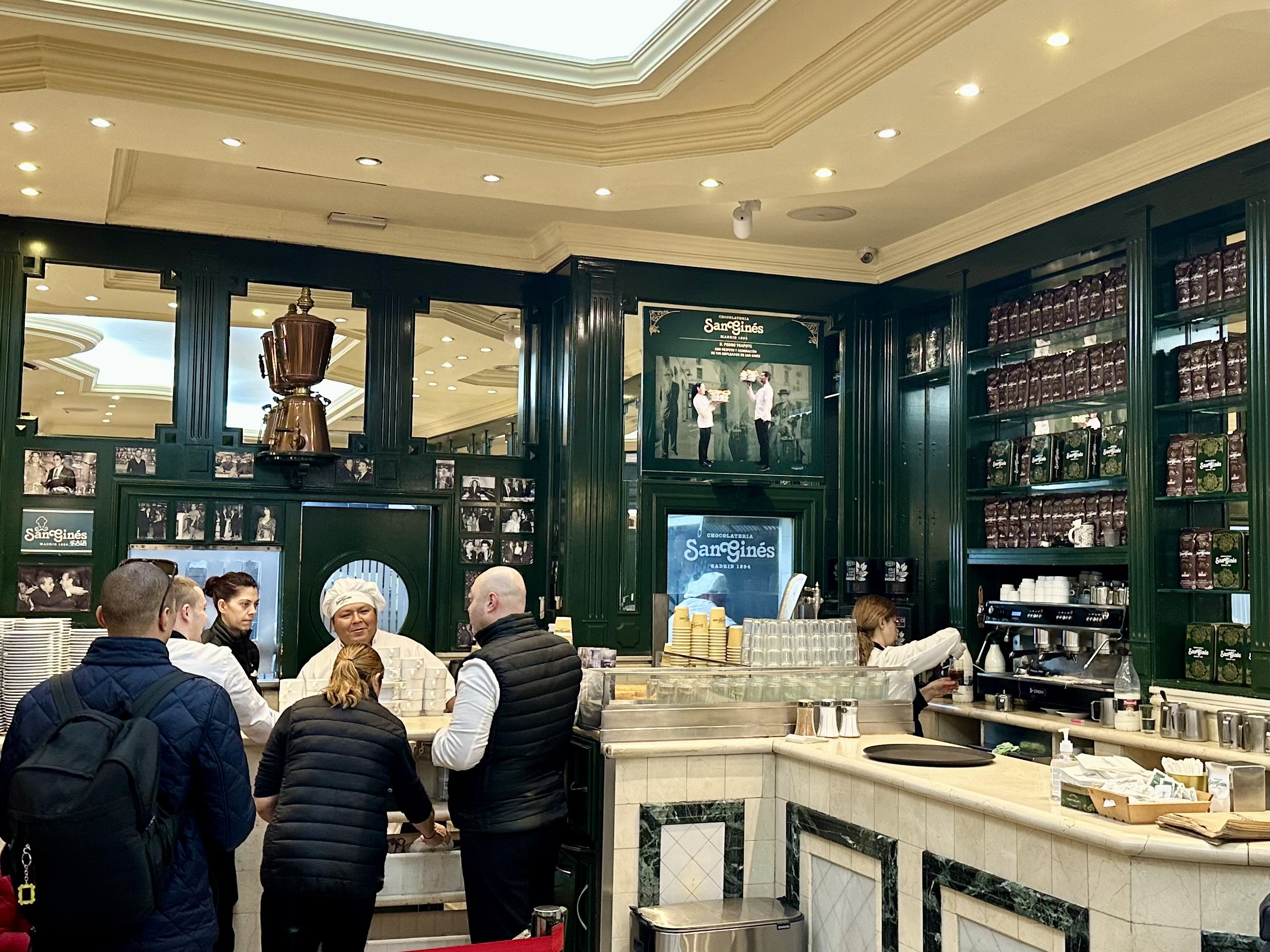 Chocolatería San Ginés