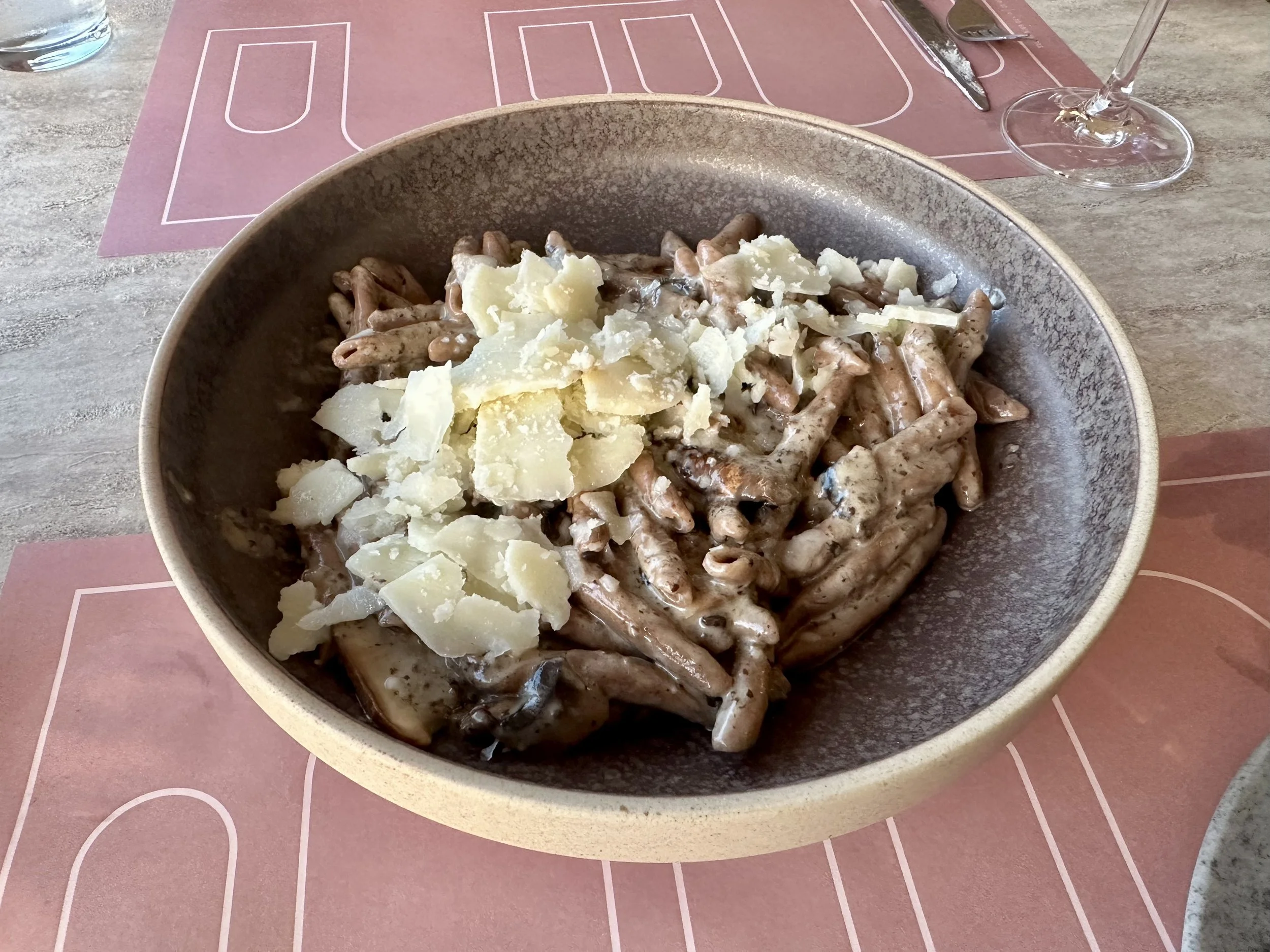 Cretan carob skioufikta pasta