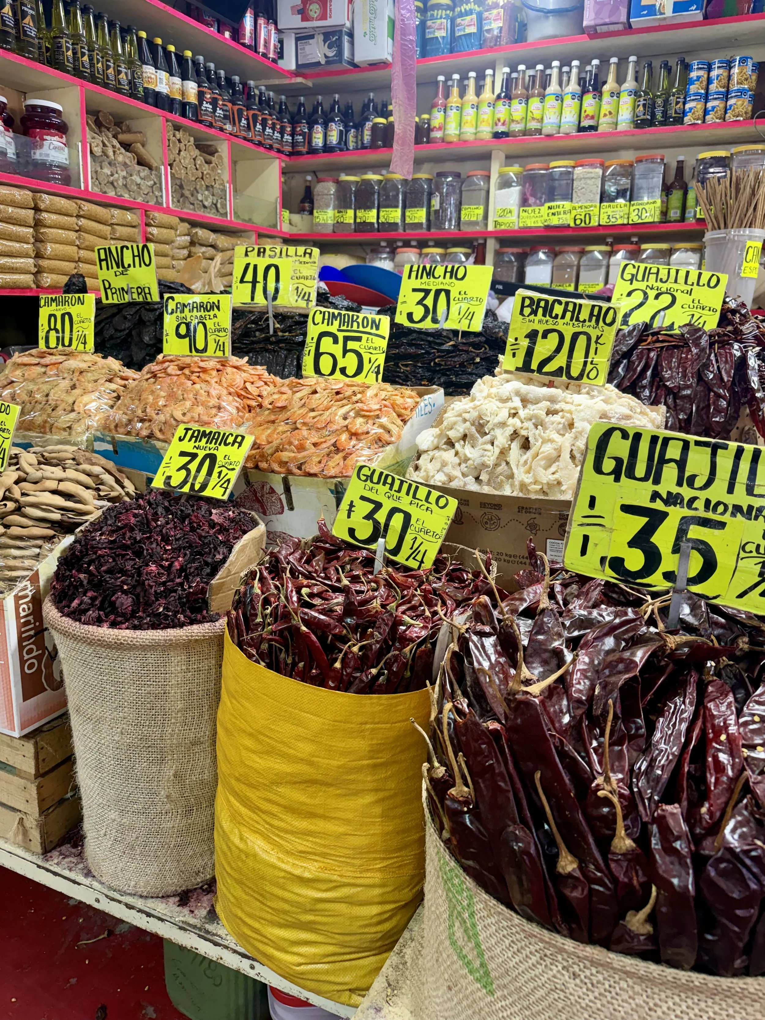 Dried shrimp and cod, dried peppers